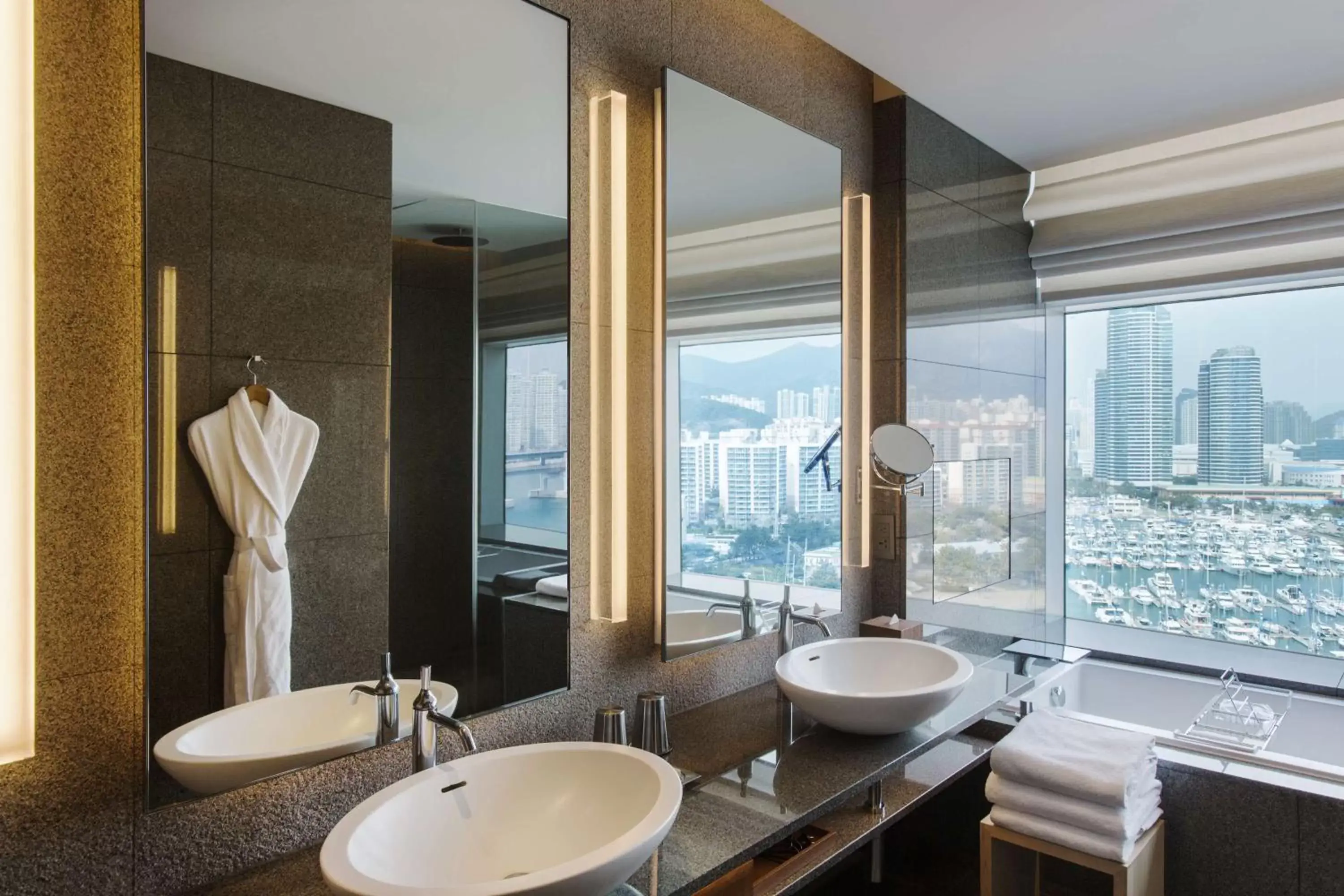 Bathroom in Park Hyatt Busan