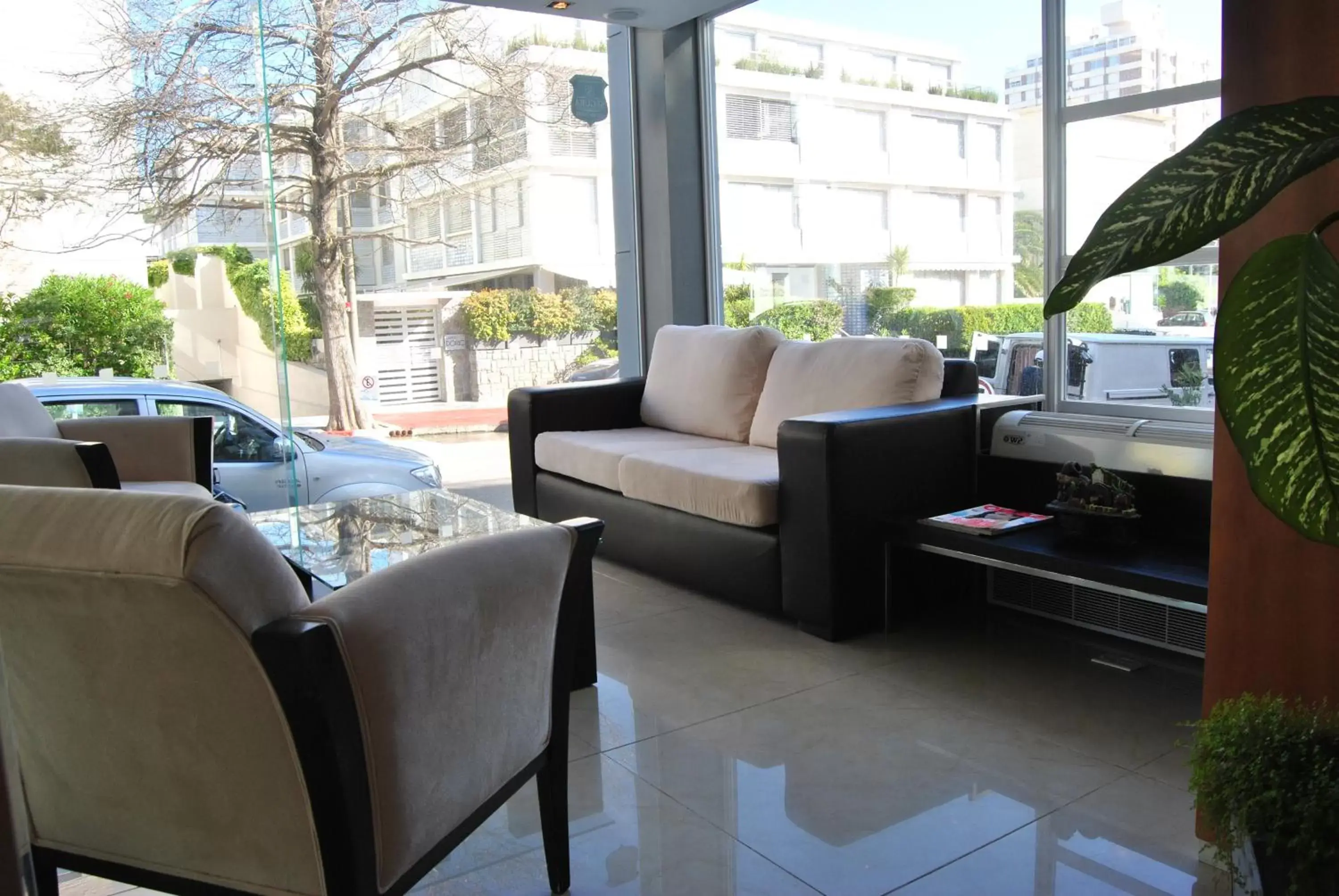 Lounge or bar in Hotel Castilla Lounge or bar in Hotel Castilla