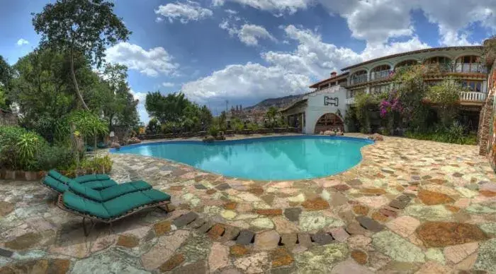 Swimming Pool in Posada de la Mision, Hotel Museo y Jardin