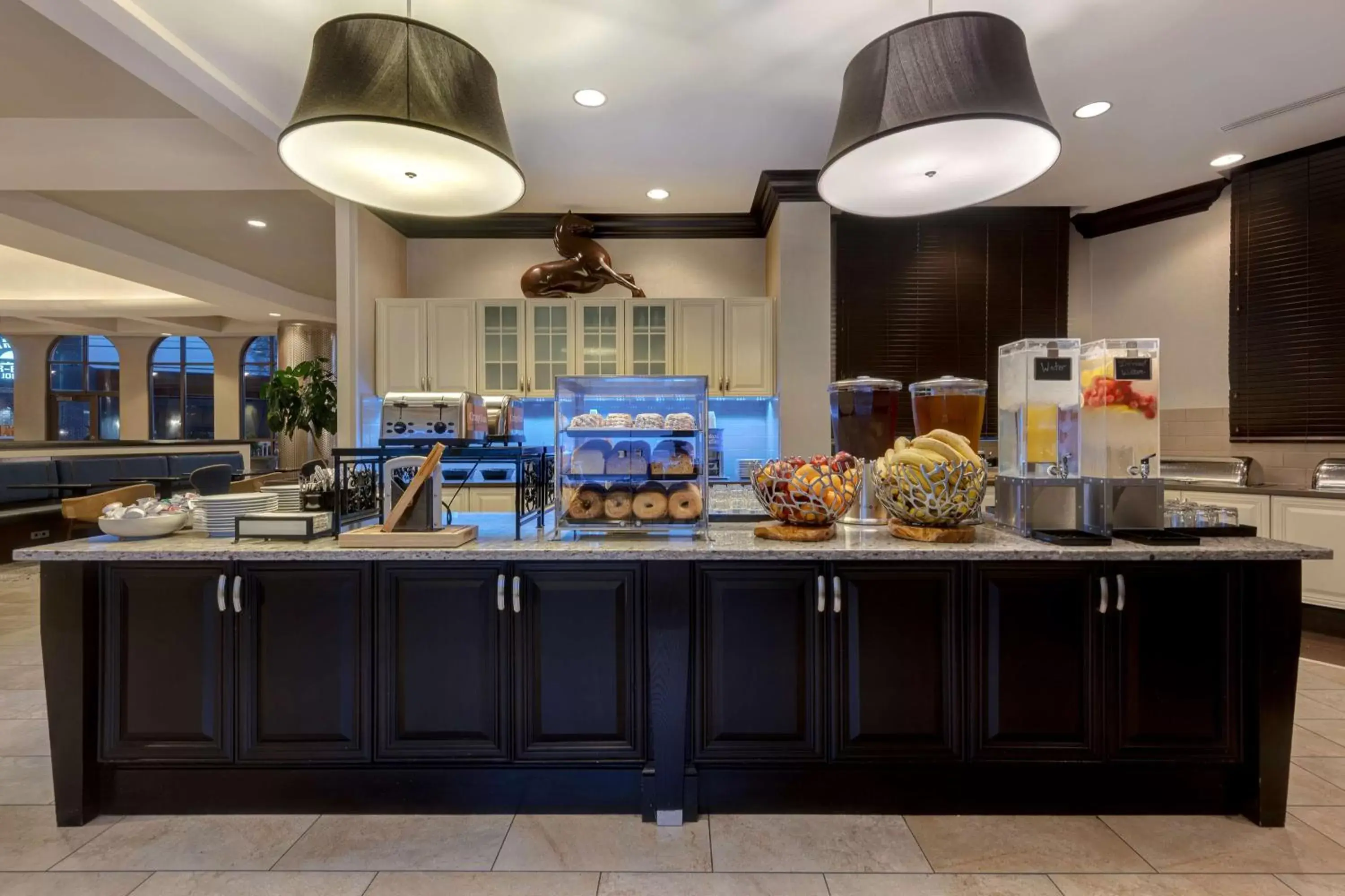 Breakfast, Restaurant/Places to Eat in Homewood Suites Nashville Vanderbilt