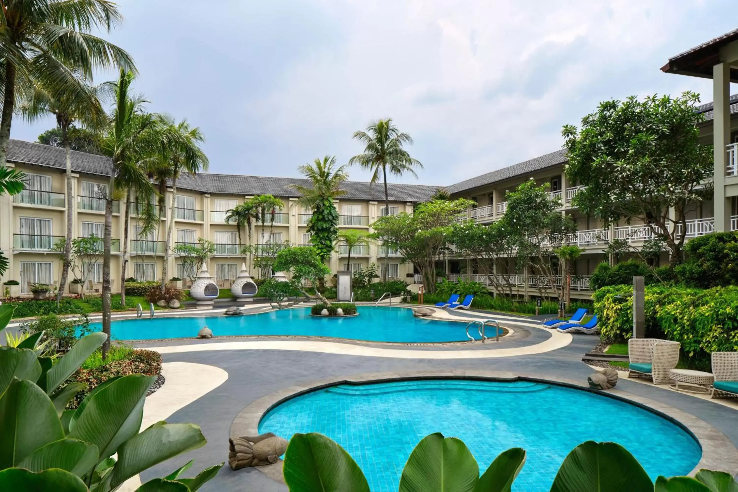 Swimming Pool in Sheraton Bandung Hotel & Towers