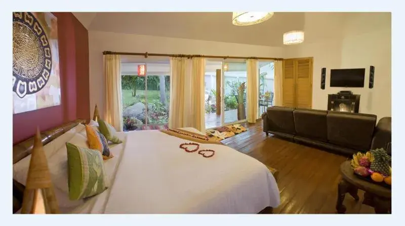 Bedroom in Paradise Island Estate