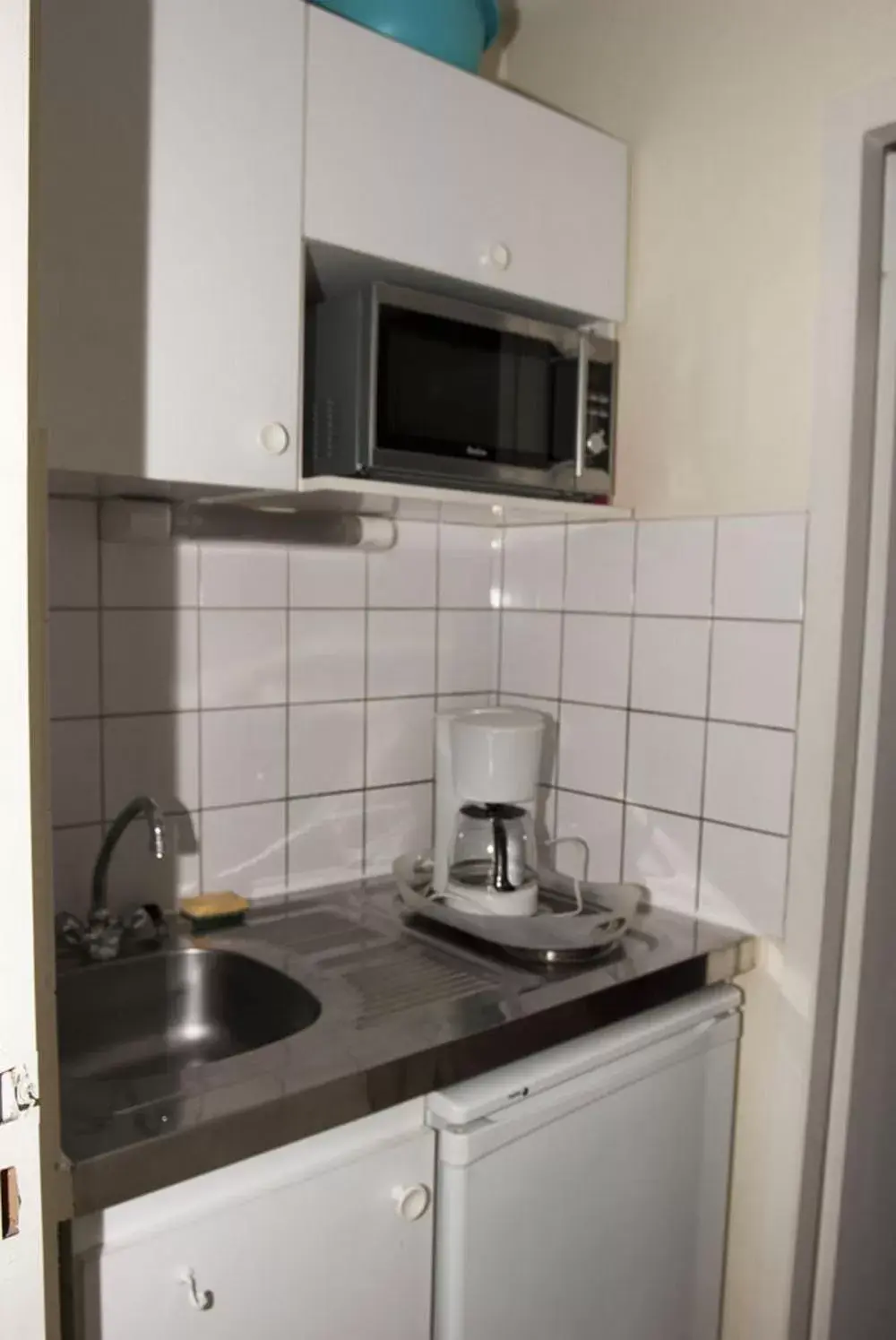 Kitchen or kitchenette, Kitchen/Kitchenette in Acacias Apparts Hotel