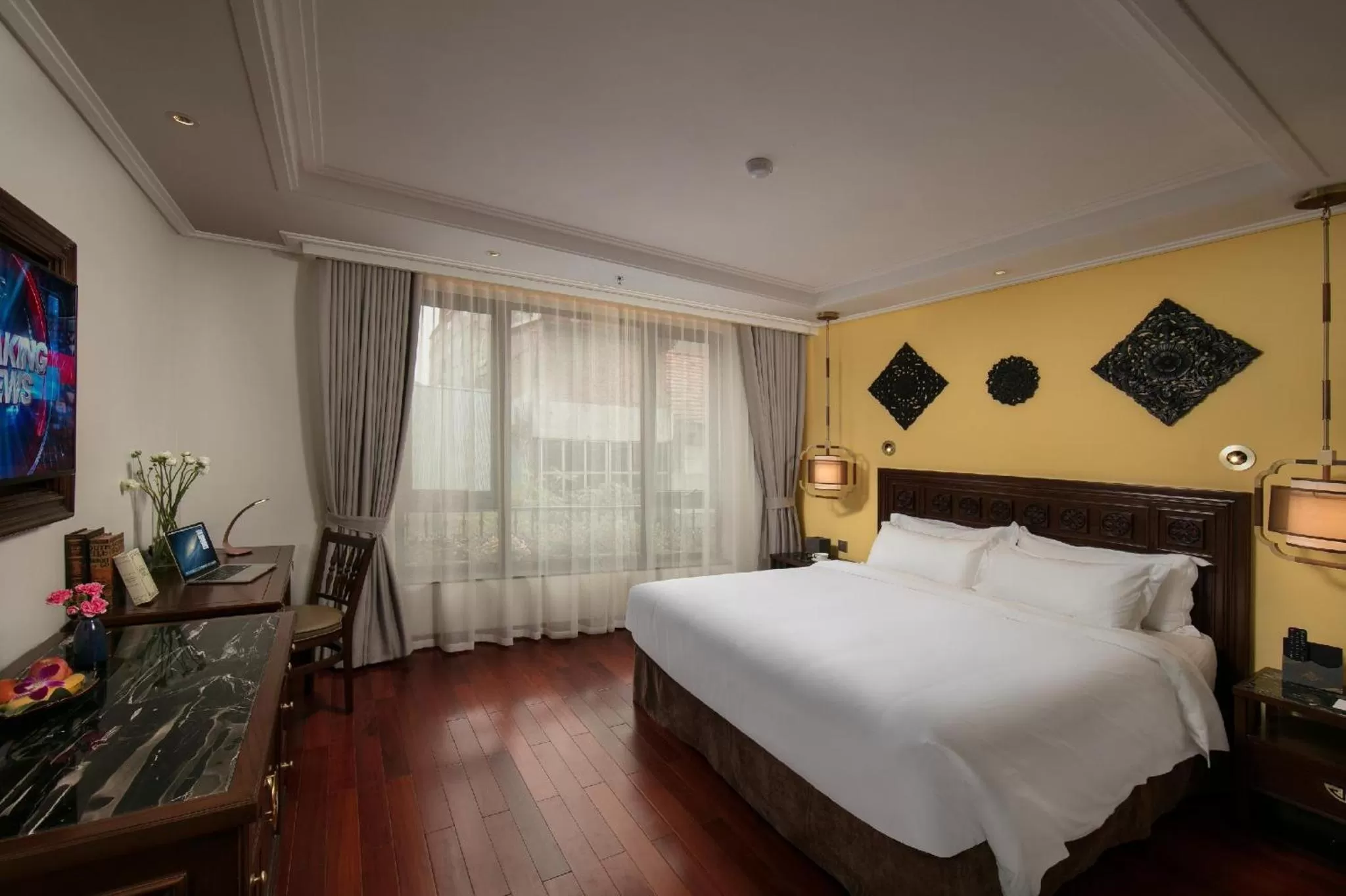 Photo of the whole room, Bed in San Grand Hotel & Spa