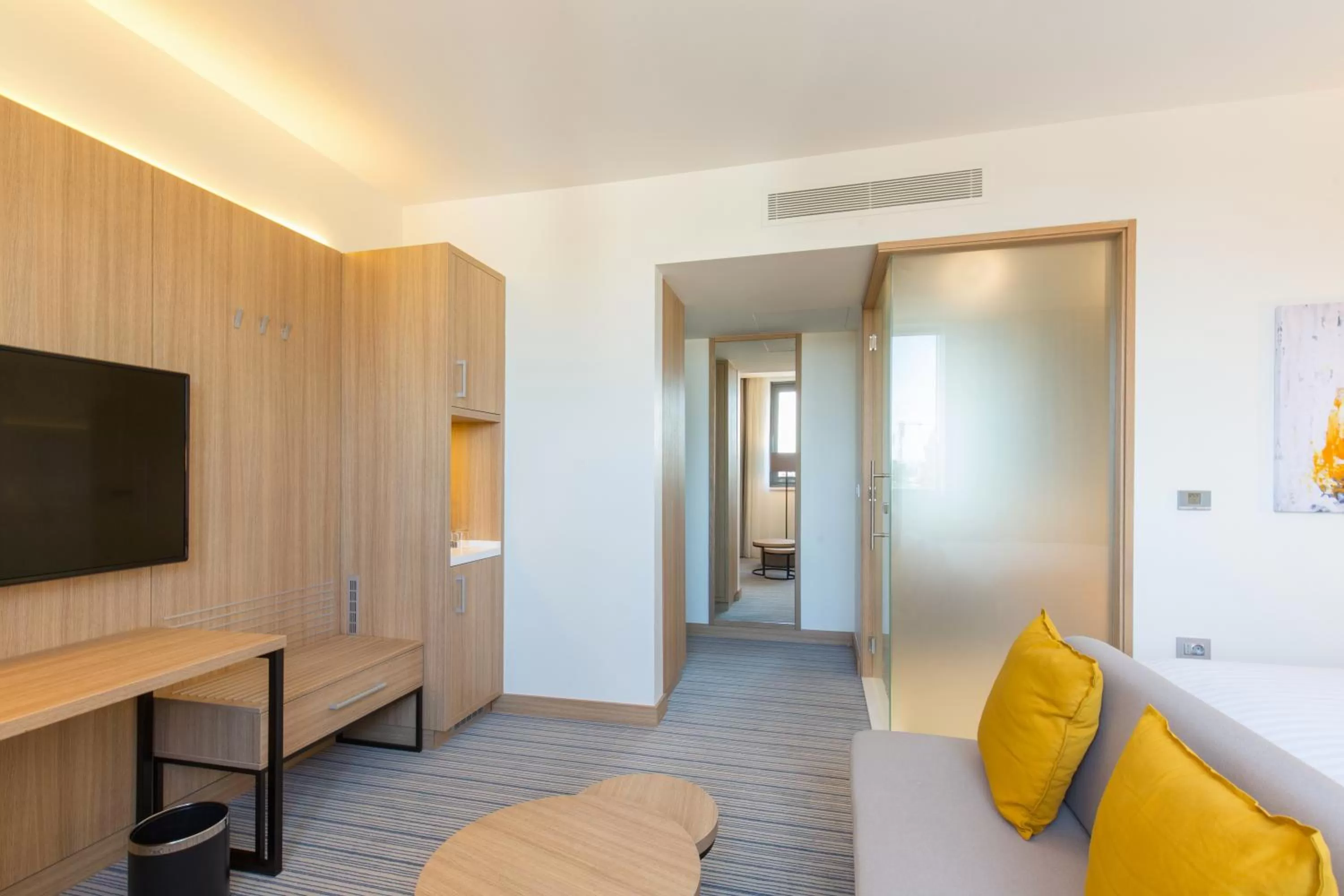 Living room in Courtyard by Marriott Banja Luka