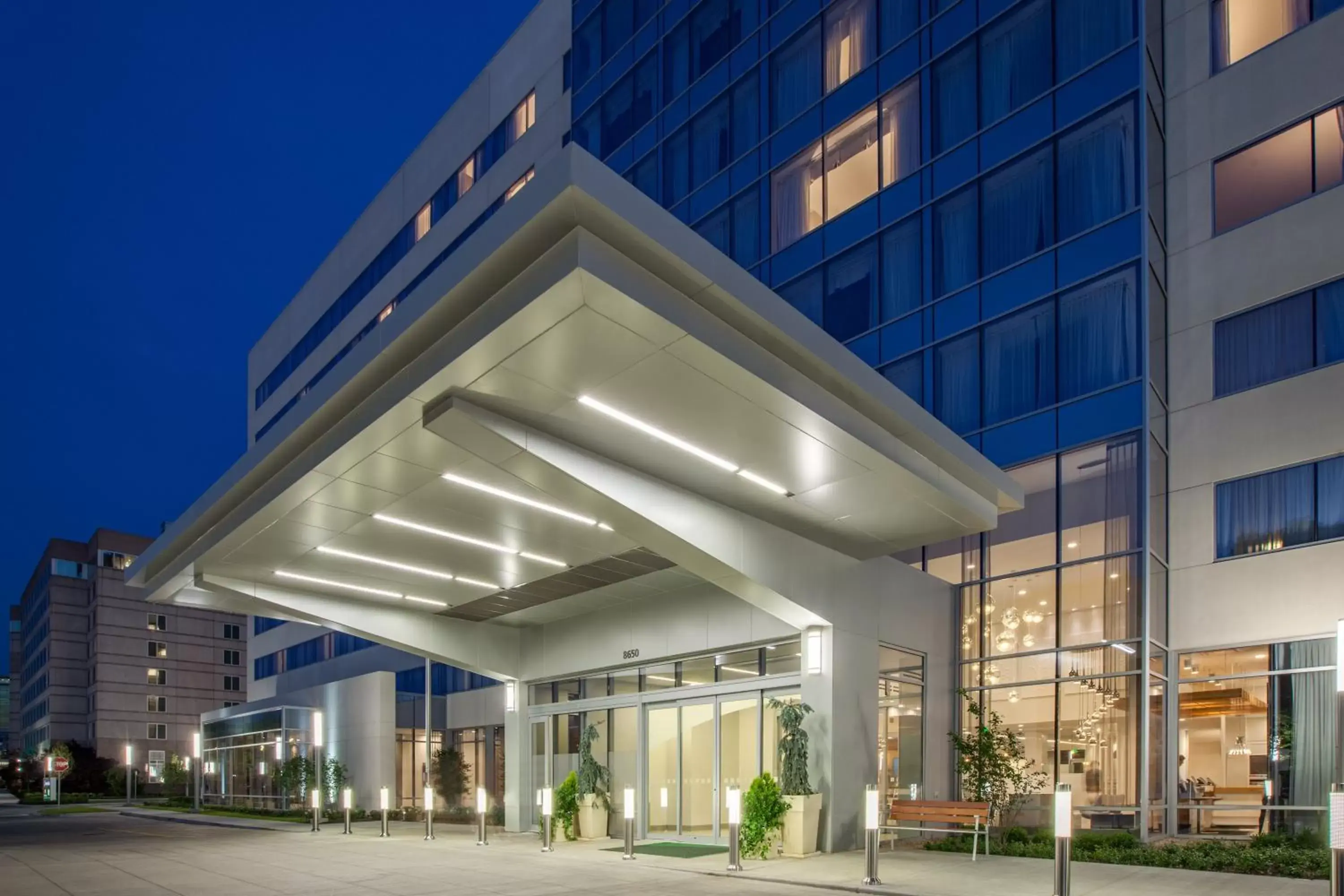 Property Building in Holiday Inn Cleveland Clinic, an IHG Hotel