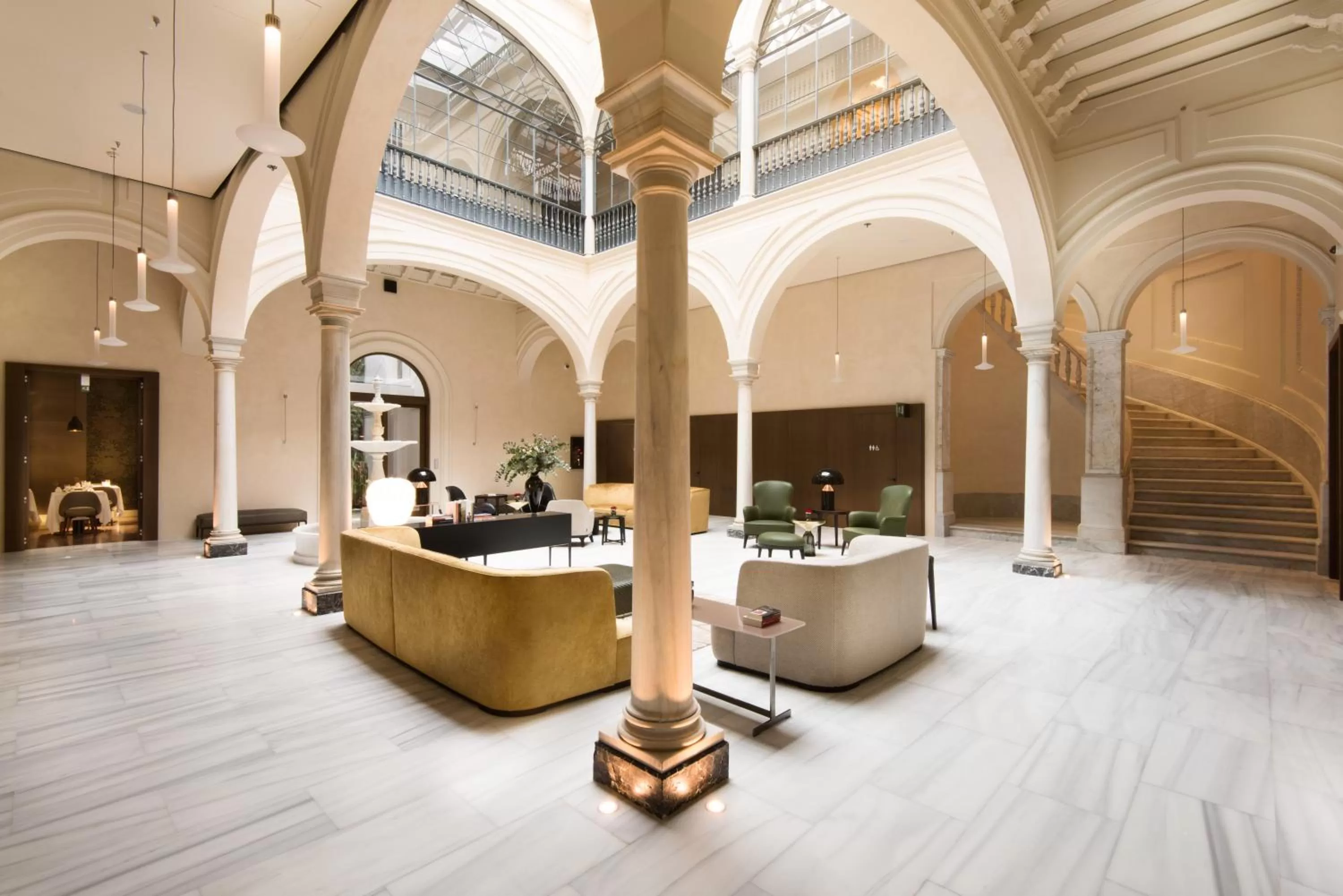 Restaurant/places to eat in Hotel Mercer Sevilla 5 GL