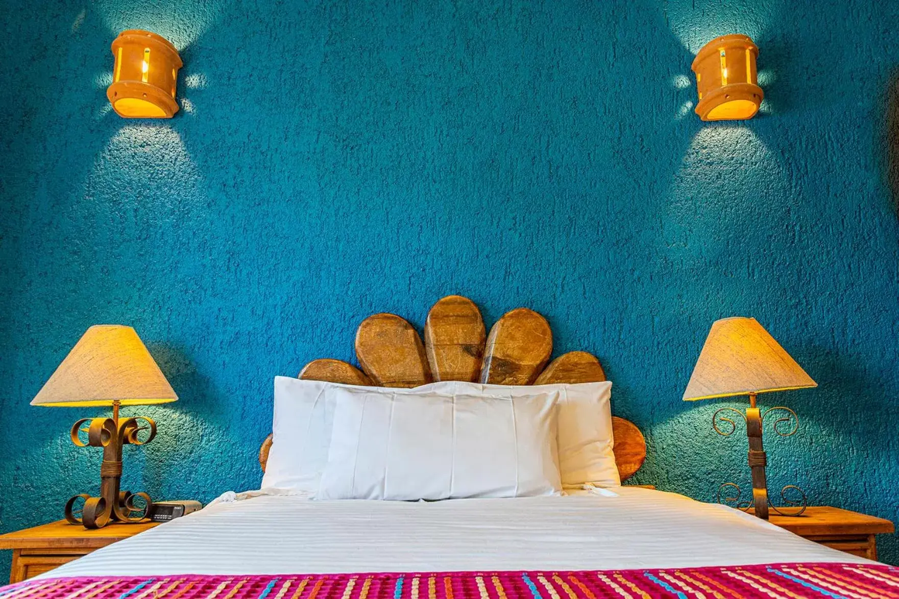 Bed in Las Gaviotas Condo-Hotel La Paz BCS