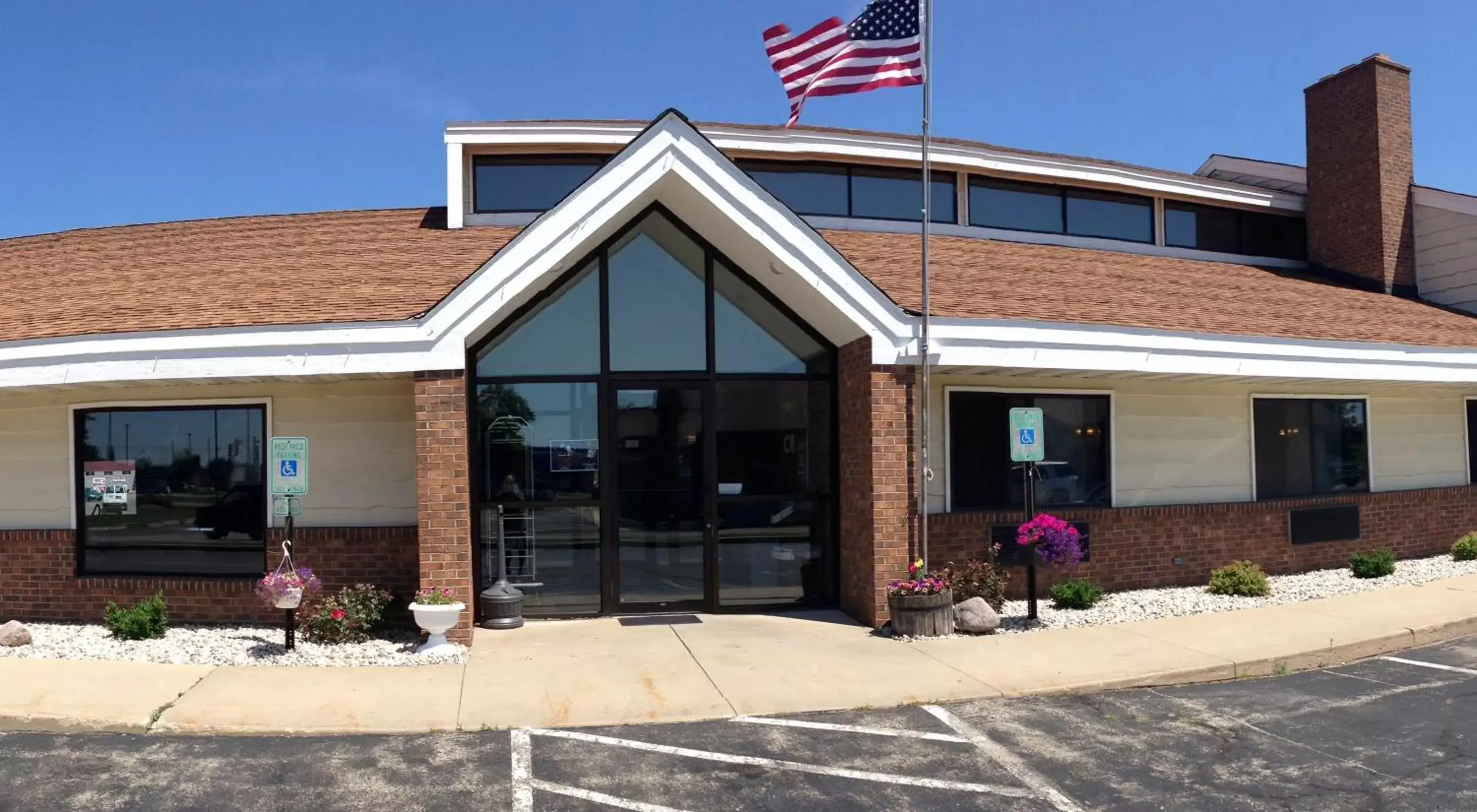 Facade/entrance, Property Building in Baymont by Wyndham Waupun