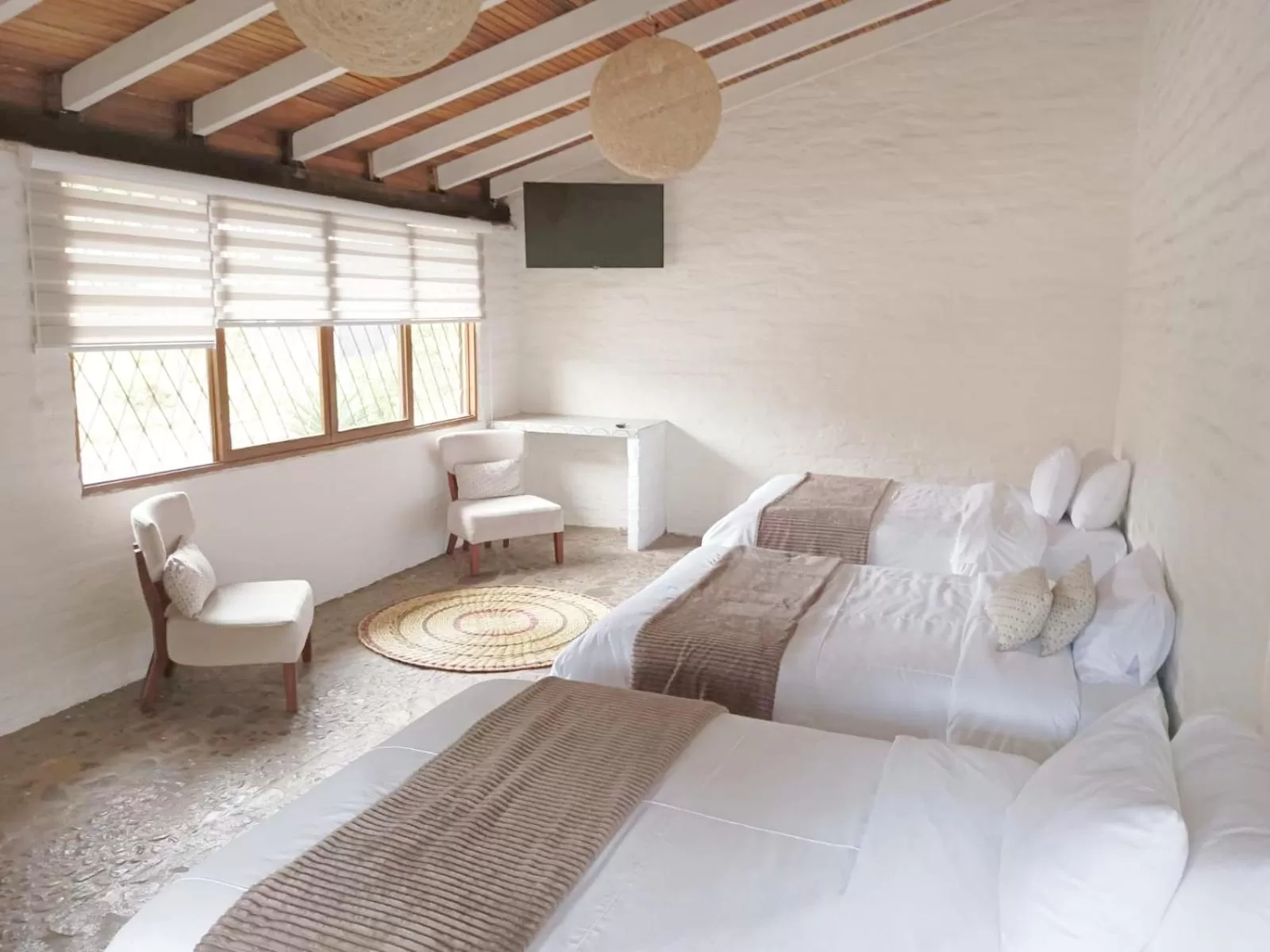 Deluxe Family Room in Rústic Quinta La Aurora