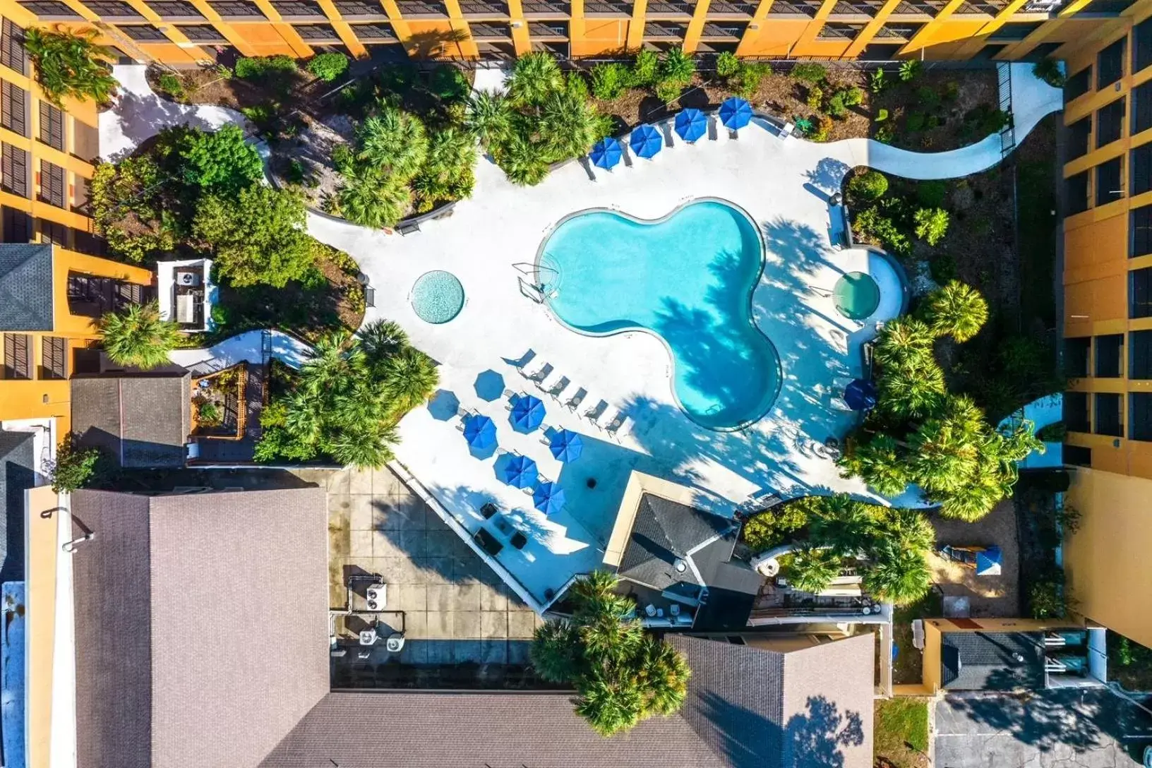 Pool view, Bird's-eye View in Mi Casa Hotel