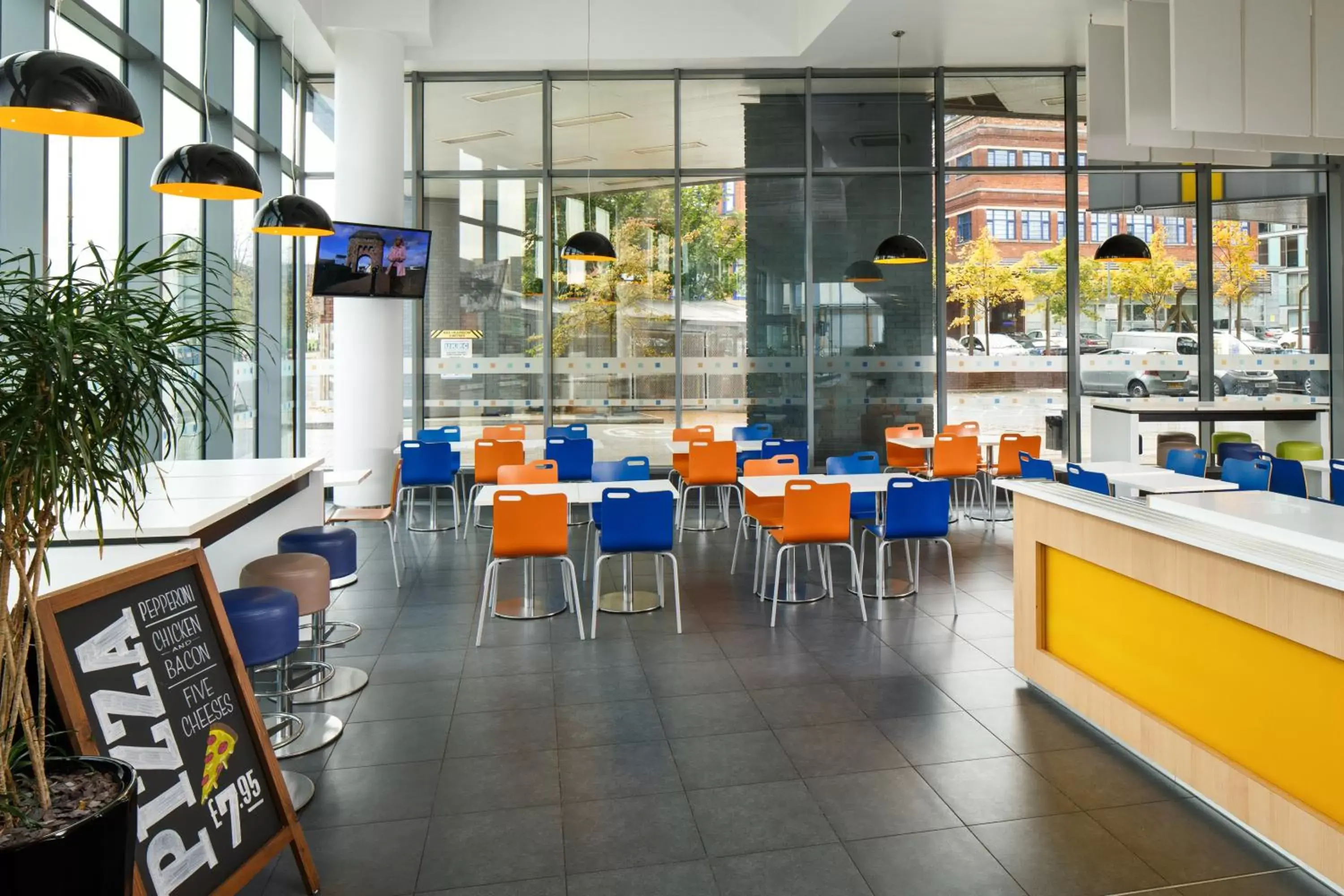 Lobby or reception, Restaurant/Places to Eat in ibis Budget Manchester Centre Pollard Street
