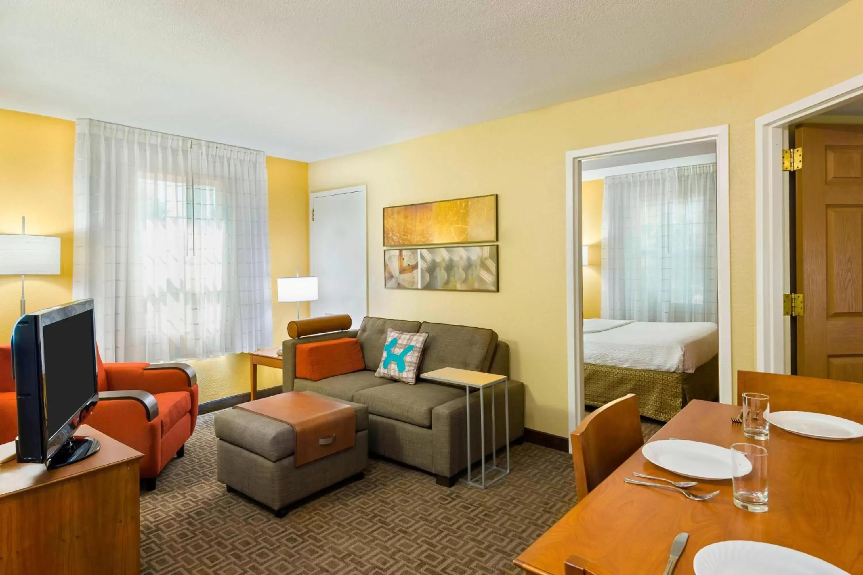 Living room, Seating Area in TownePlace Suites Mobile