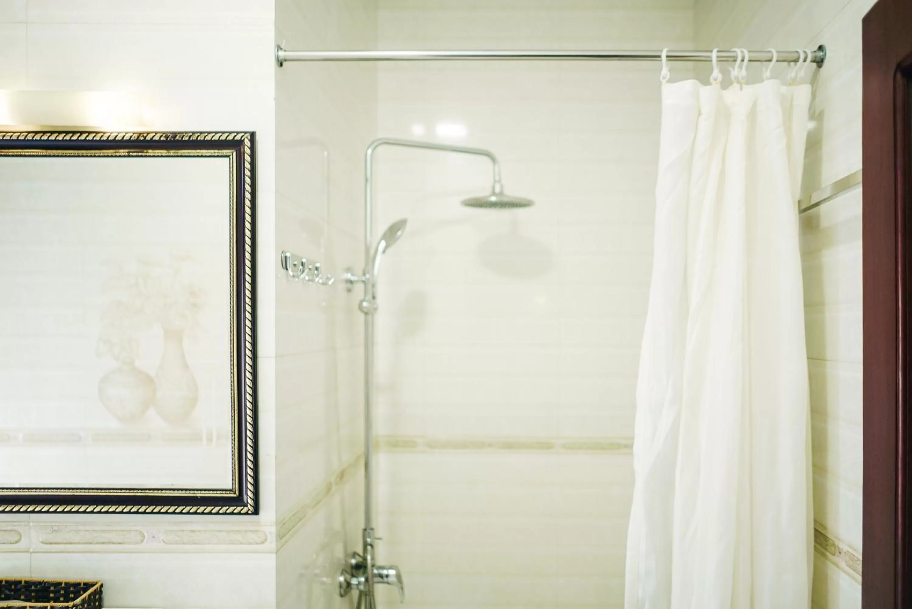 Bathroom in Hạ Long Starlight Hotel