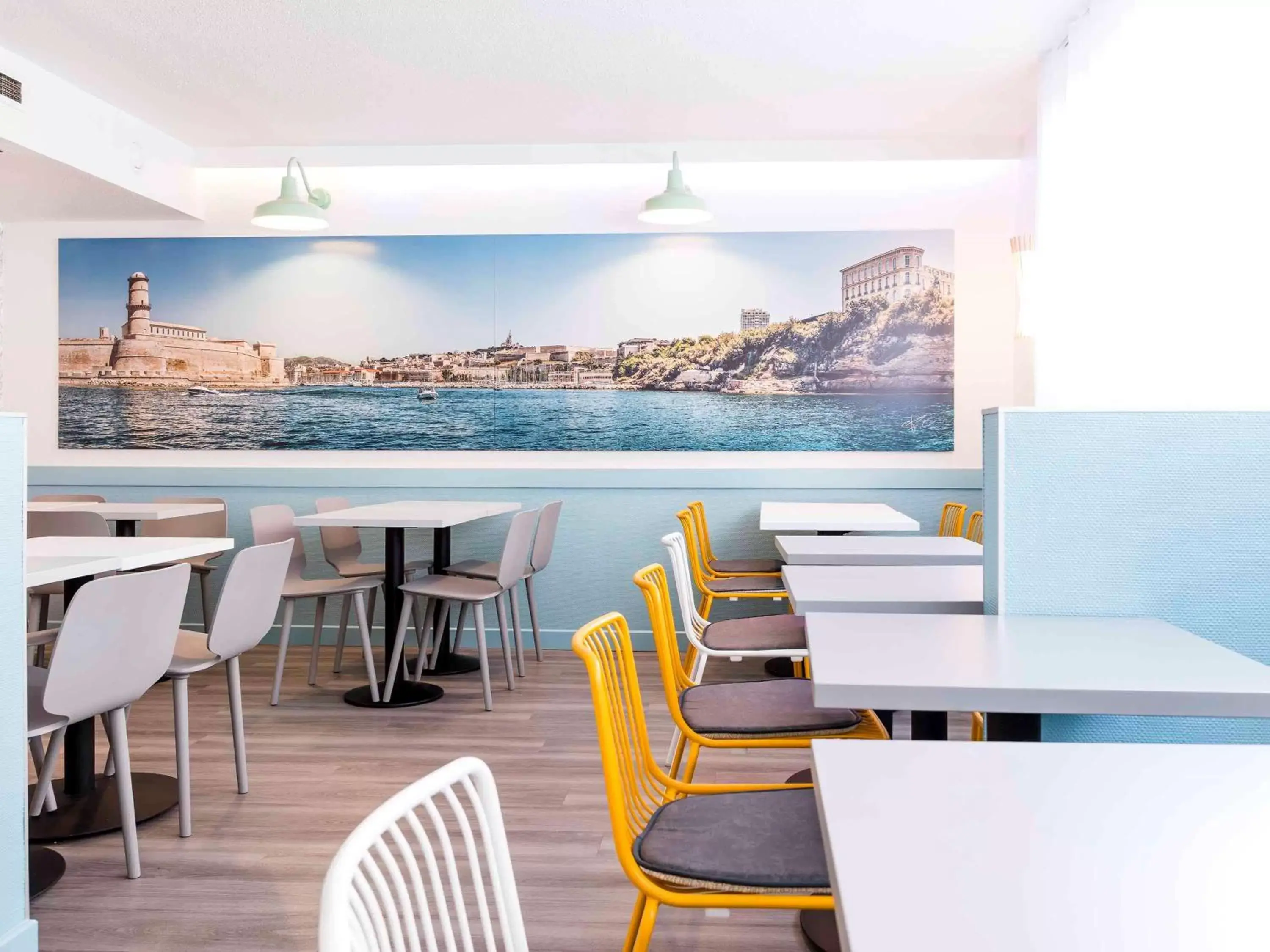 Restaurant/Places to Eat in ibis Styles Marseille Centre Prado Castellane