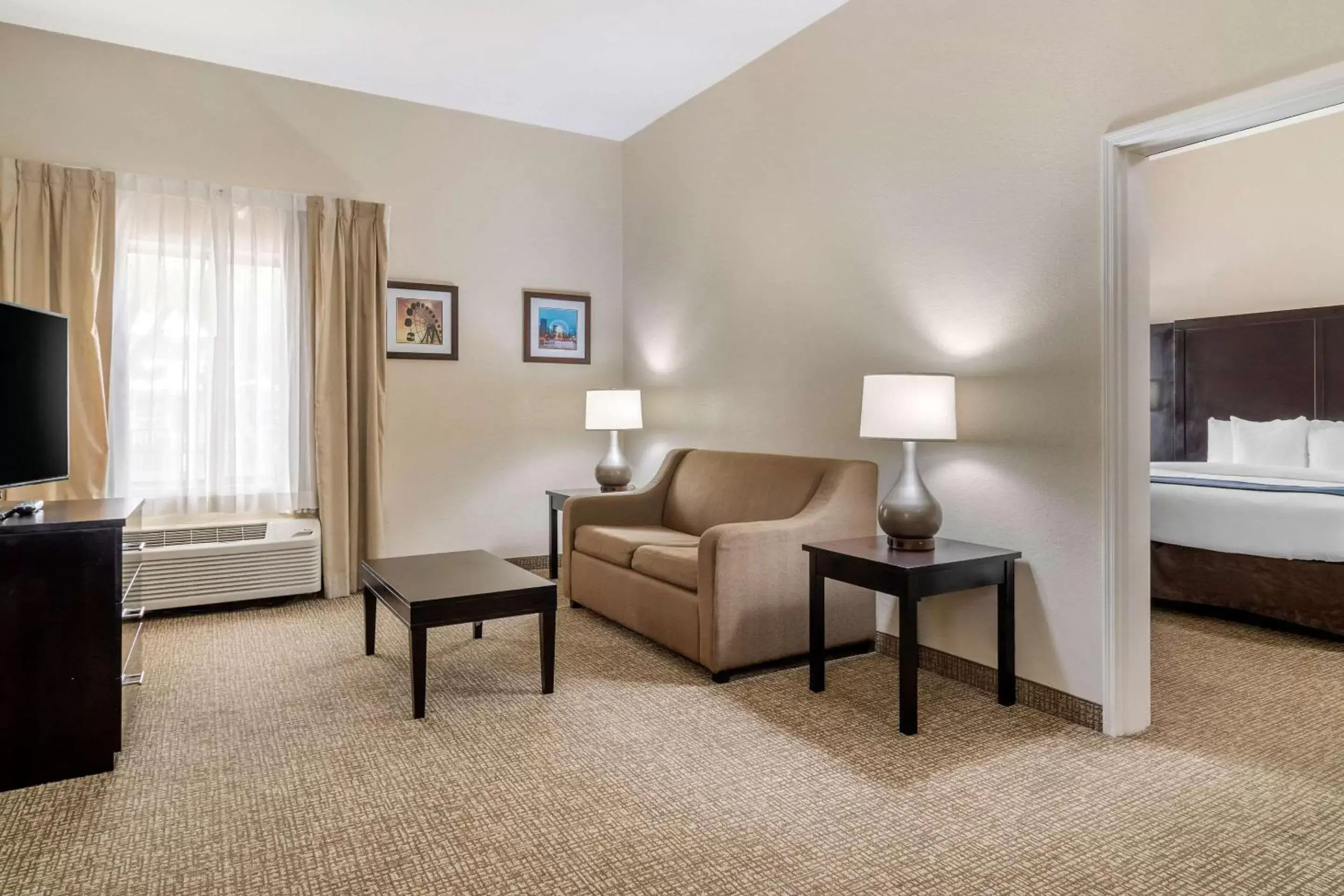 Bedroom, Seating Area in Comfort Inn & Suites Atlanta Smyrna