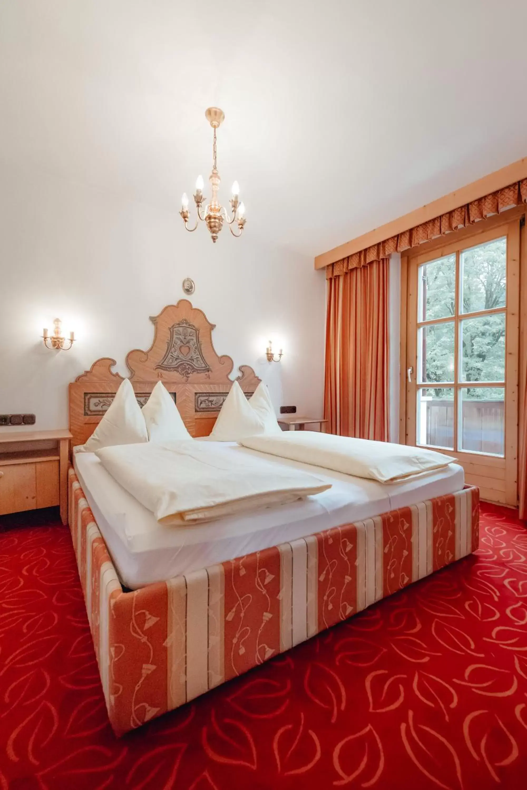 Deluxe Double Room with Balcony in Dandler - Zimmer und Ferienwohnungen Deluxe Double Room with Balcony in Dandler - Zimmer und Ferienwohnungen