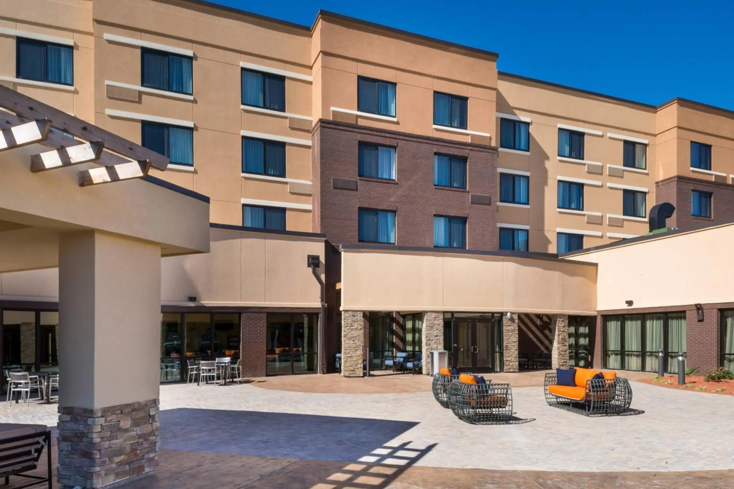 Other, Property Building in Courtyard by Marriott Jacksonville