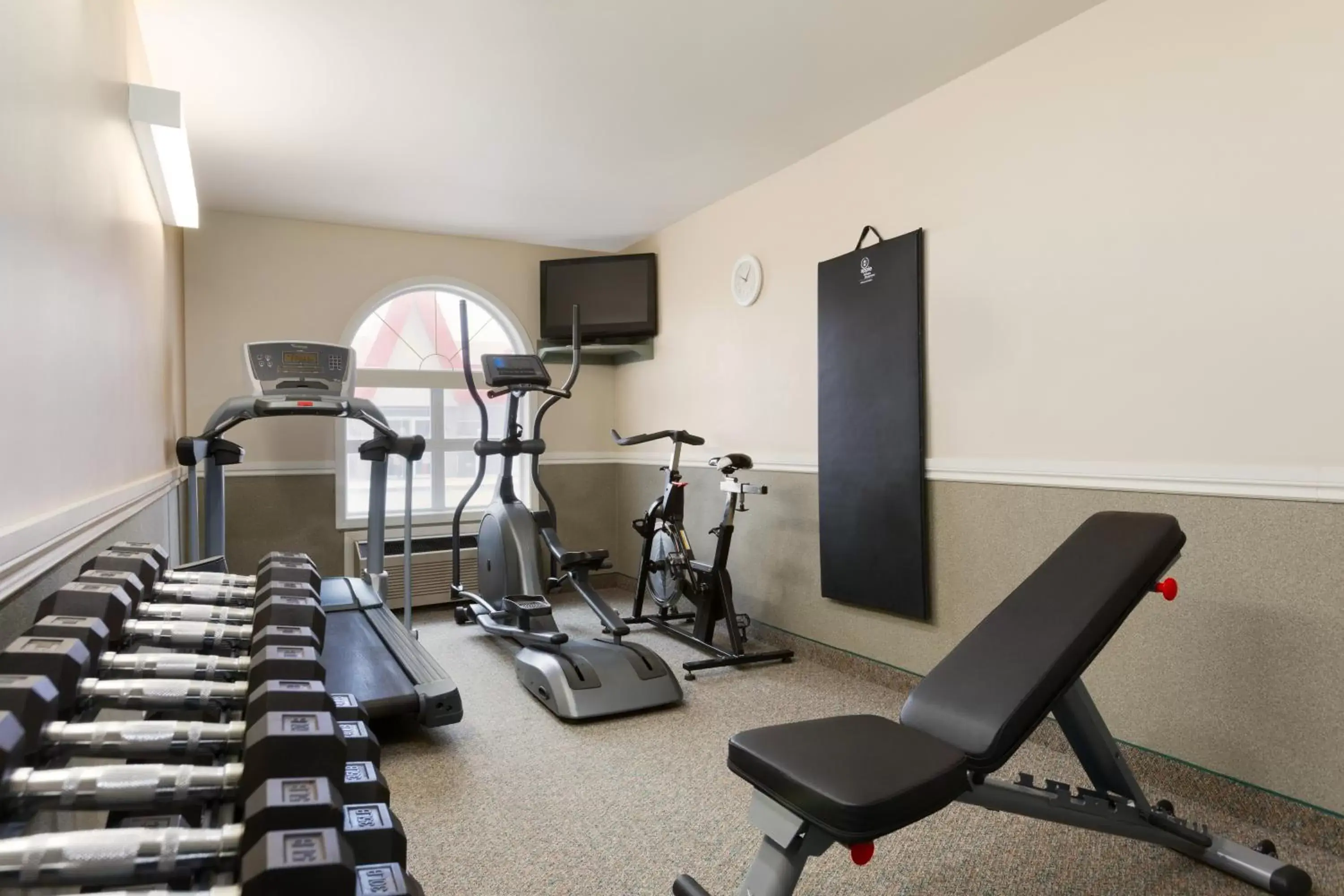 Fitness centre/facilities, Fitness Center/Facilities in Days Inn by Wyndham Steinbach