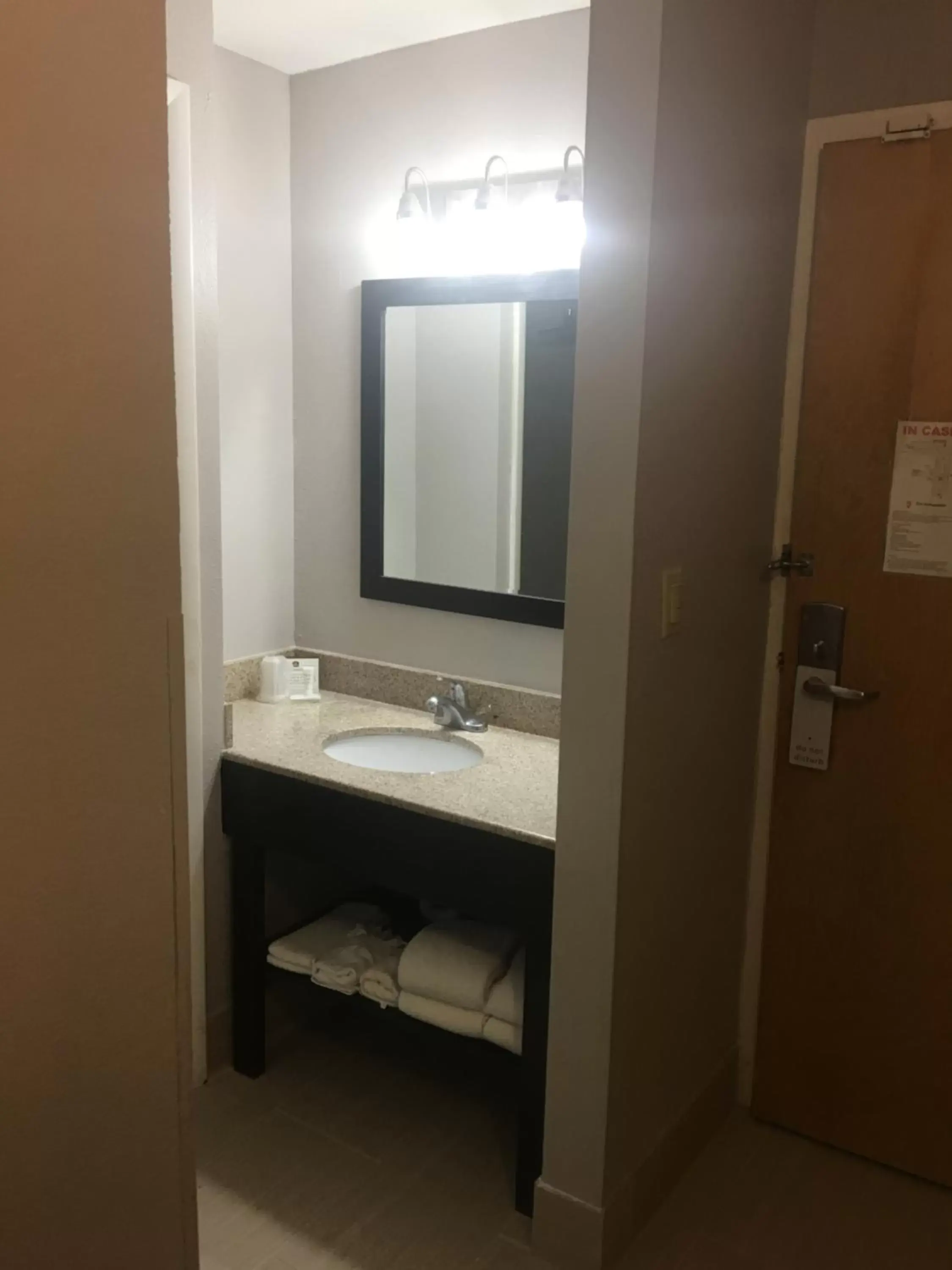 Area and facilities, Bathroom in Country Inn & Suites by Radisson, Indianapolis East, IN