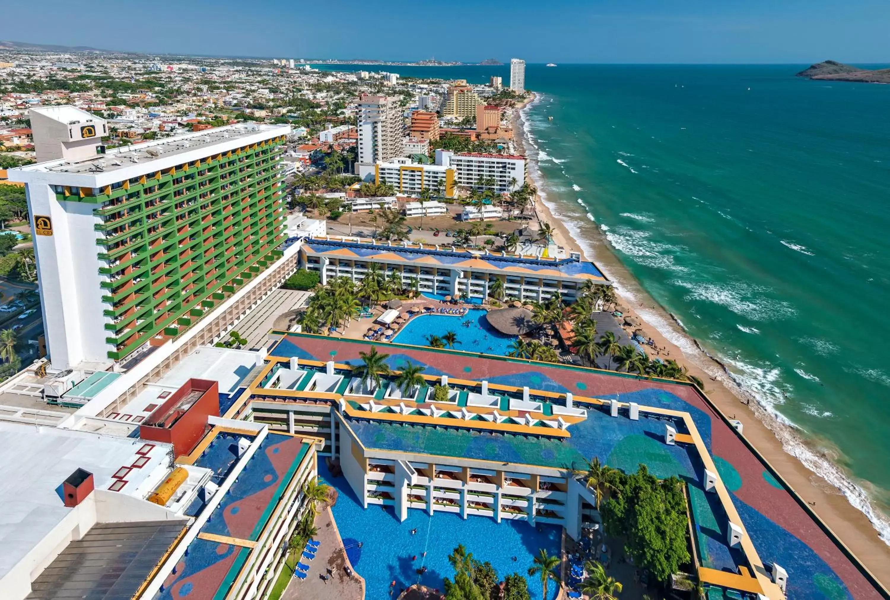 Bird's eye view, Bird's-eye View in El Cid Castilla Beach