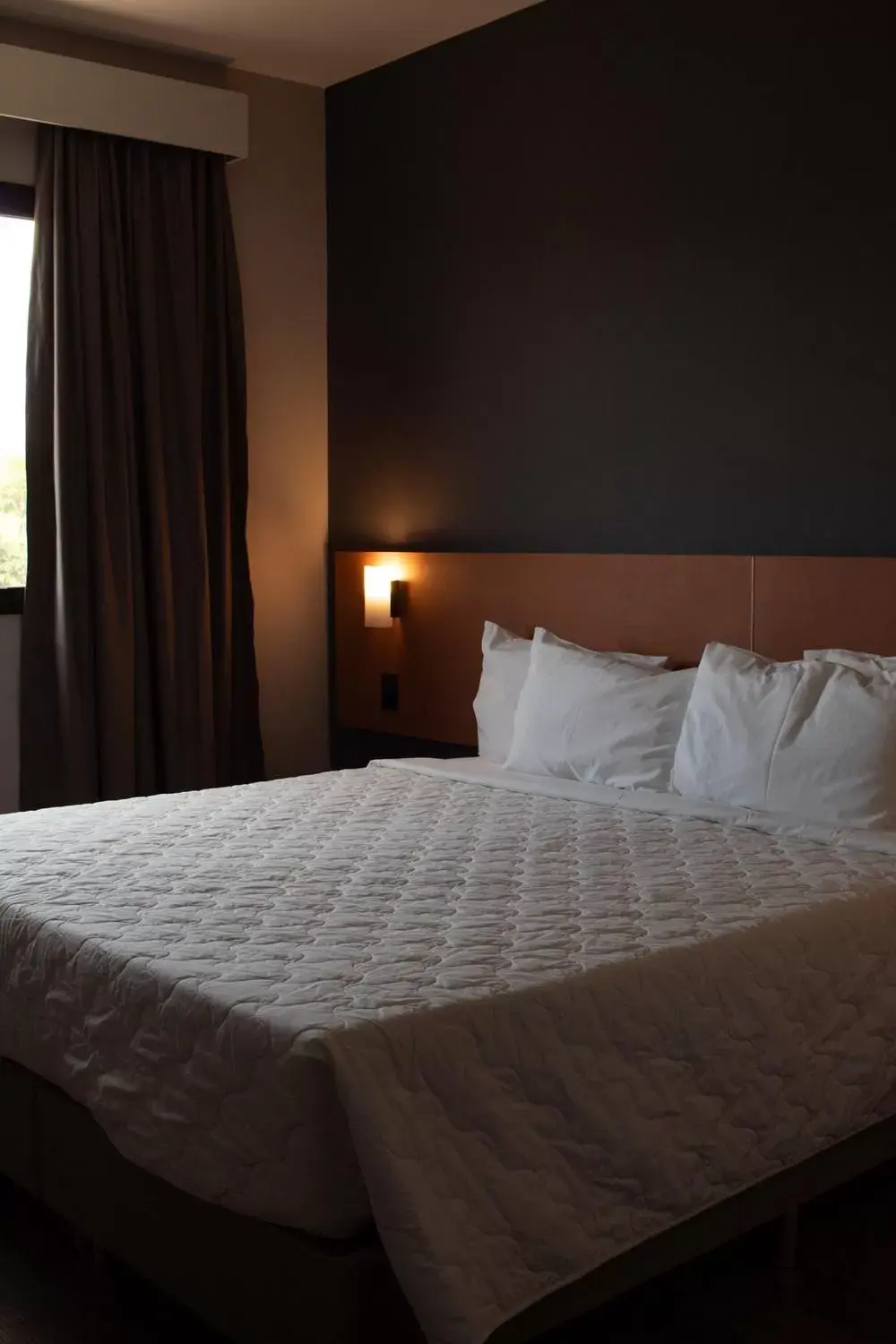 Bedroom, Bed in Comfort Hotel Presidente Prudente