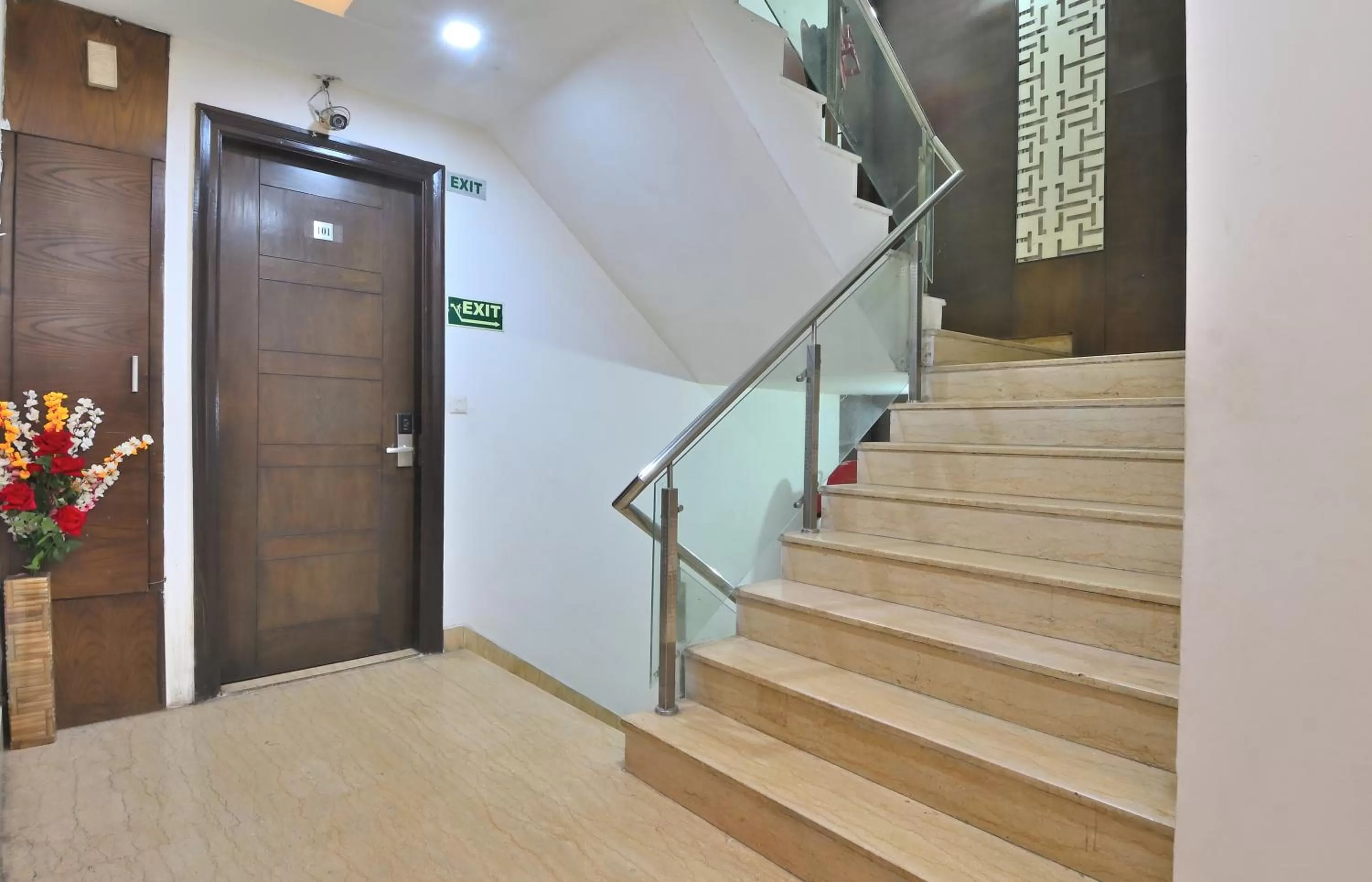 elevator in The Bella Vista -Traveler's choice awarded