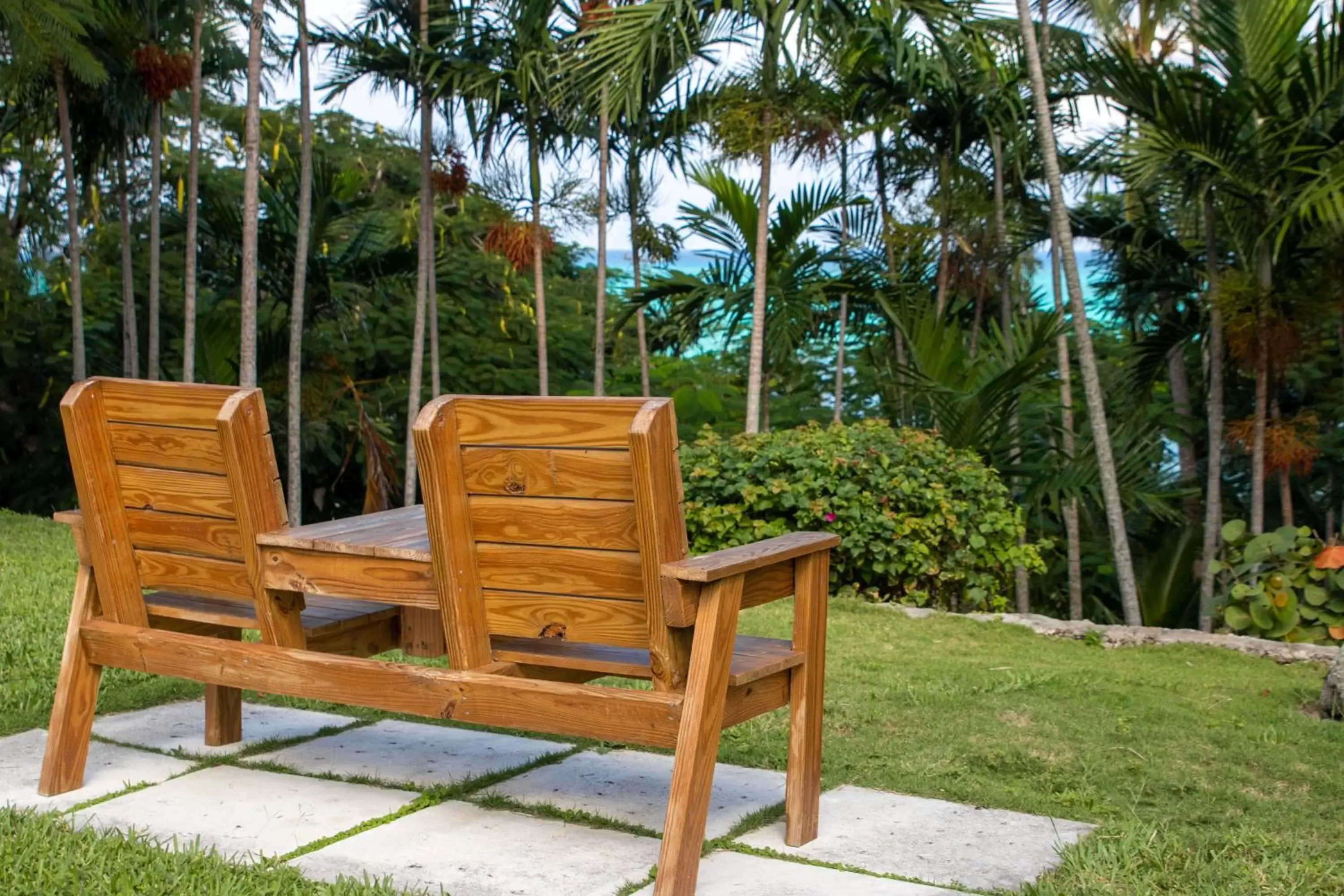 Garden in Orange Hill Beach Inn