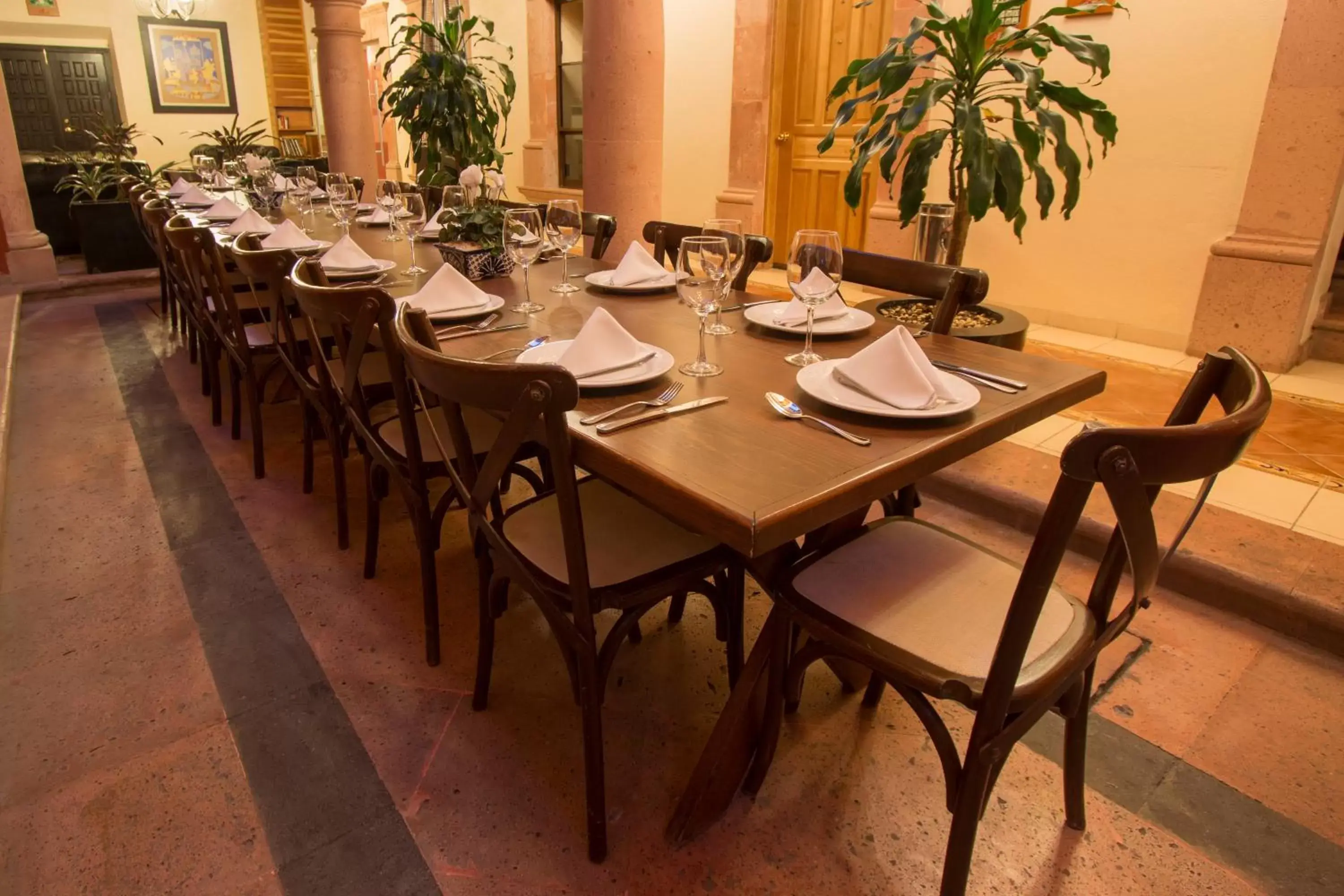 Restaurant/Places to Eat in Hotel Rio Queretaro