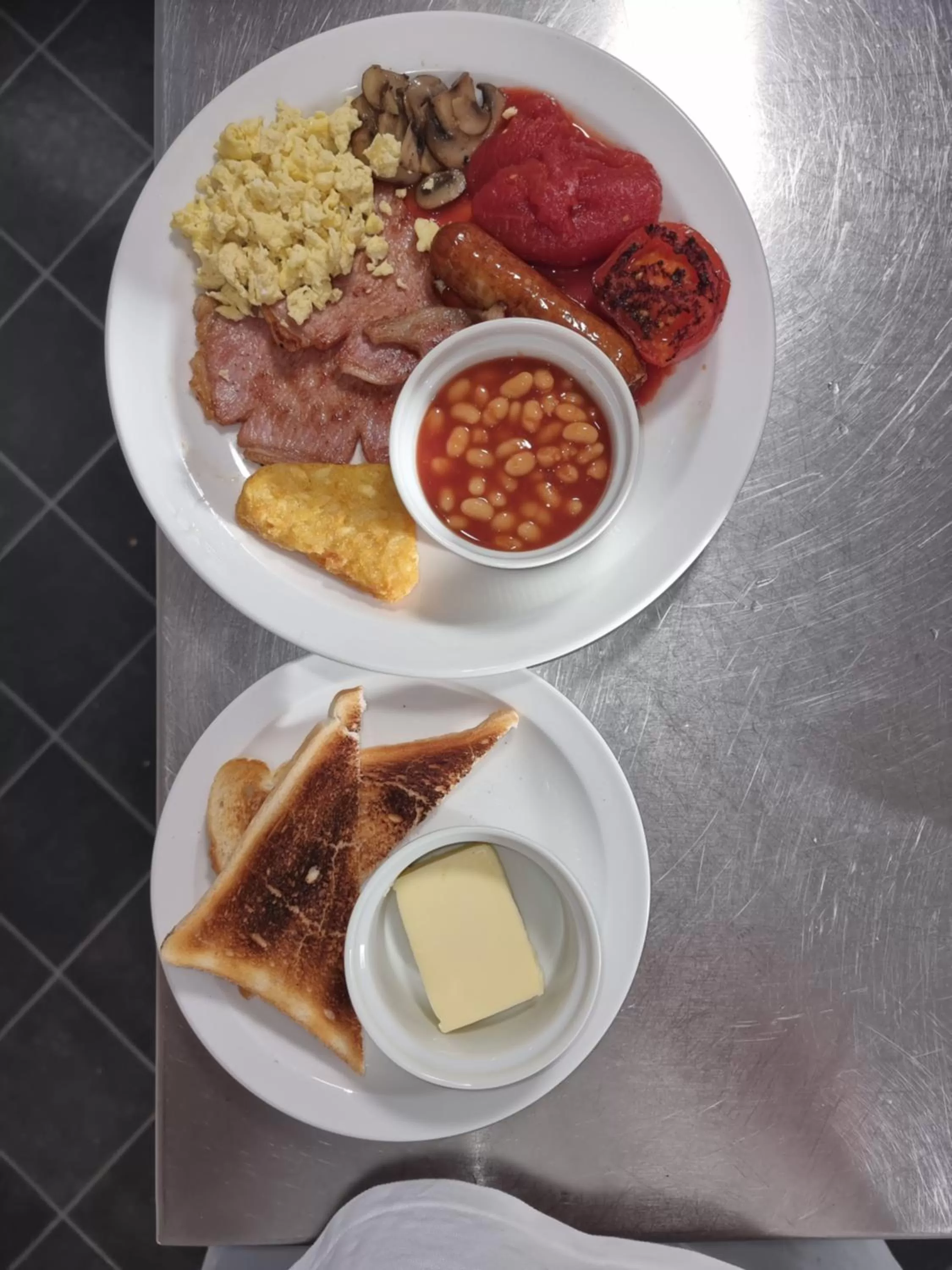 Breakfast in Langley House Hotel