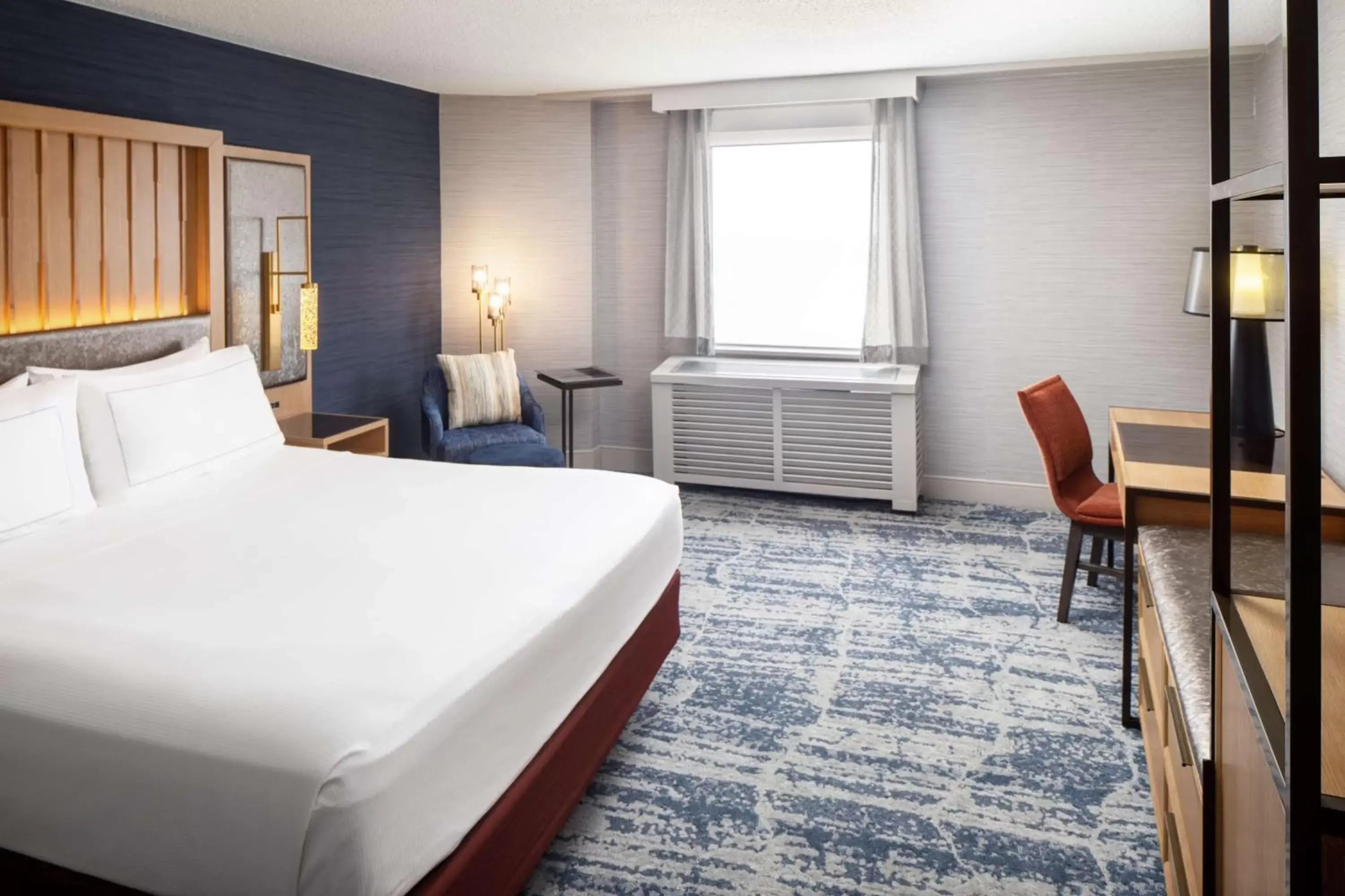 Bed in DoubleTree by Hilton Silver Spring Washington DC North