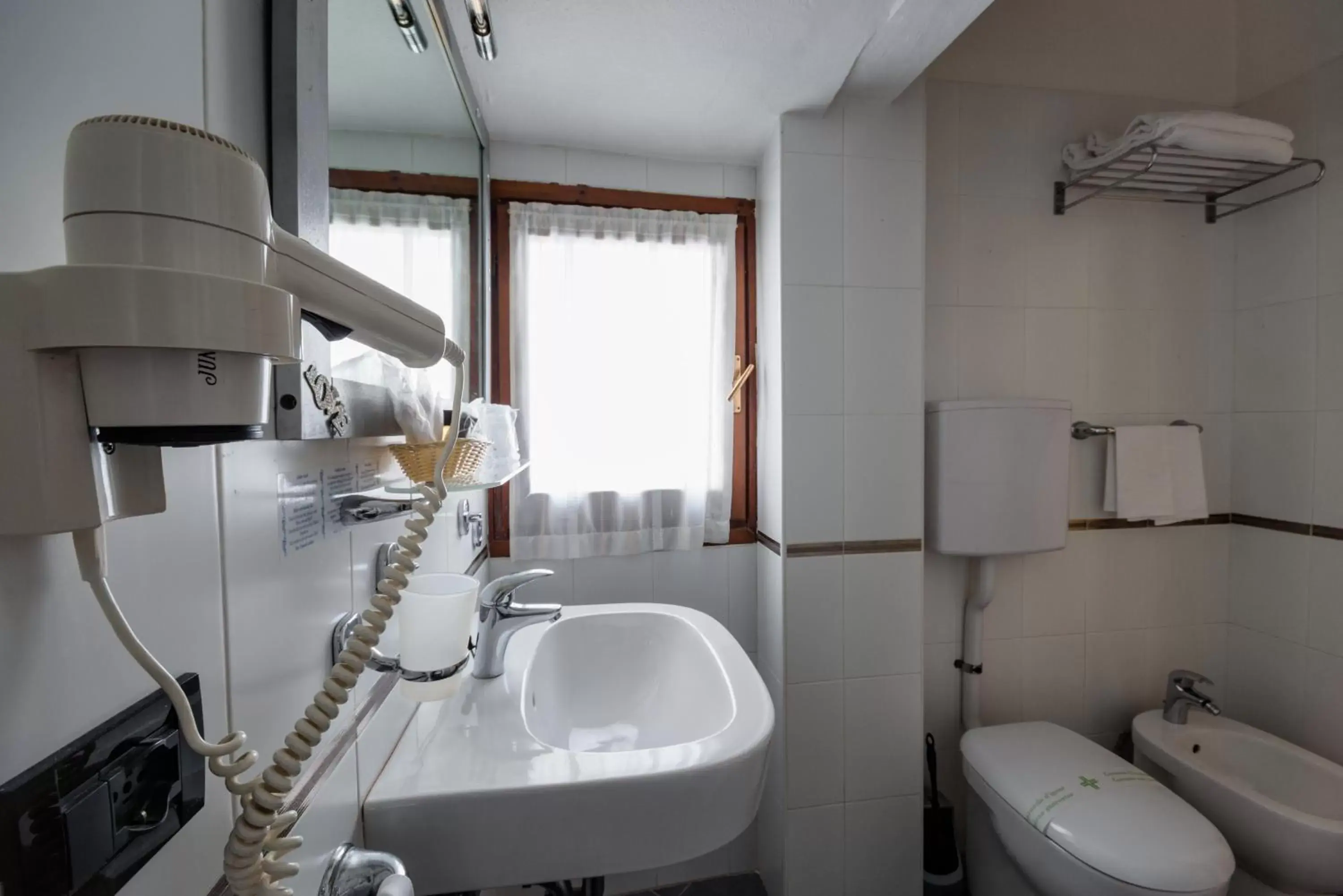 Bathroom in Hotel Centrale