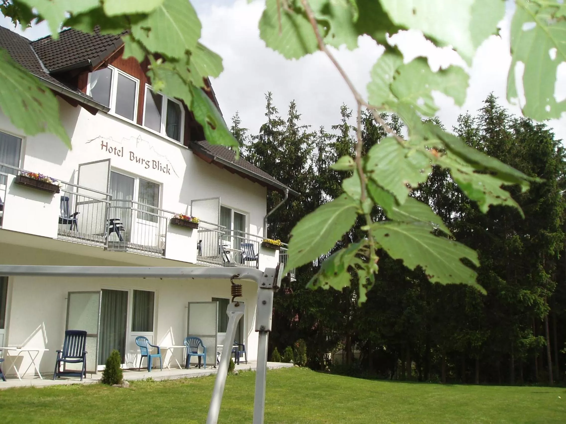 Property building in Land-gut-Hotel BurgBlick