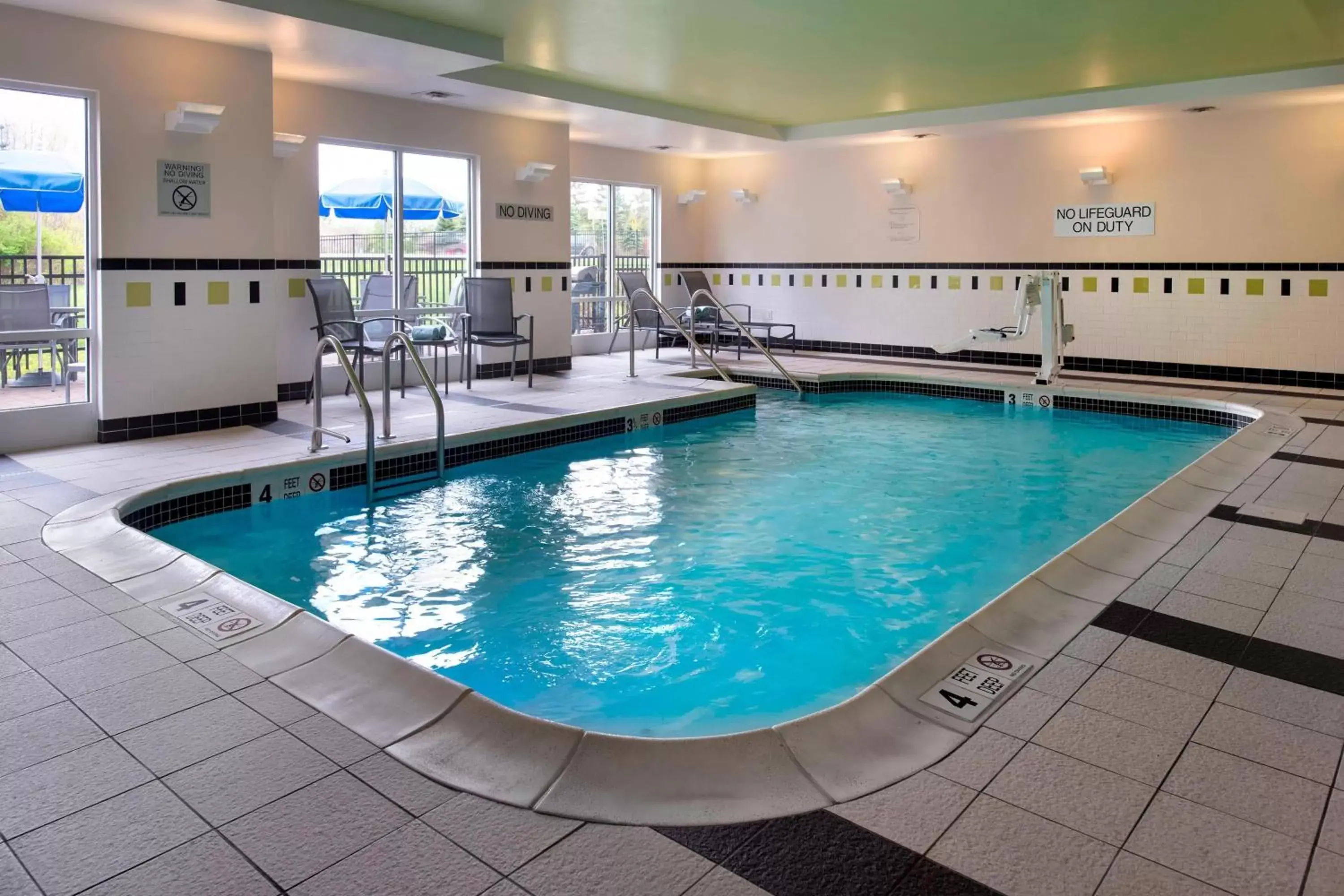 Swimming Pool in Fairfield Inn & Suites Verona