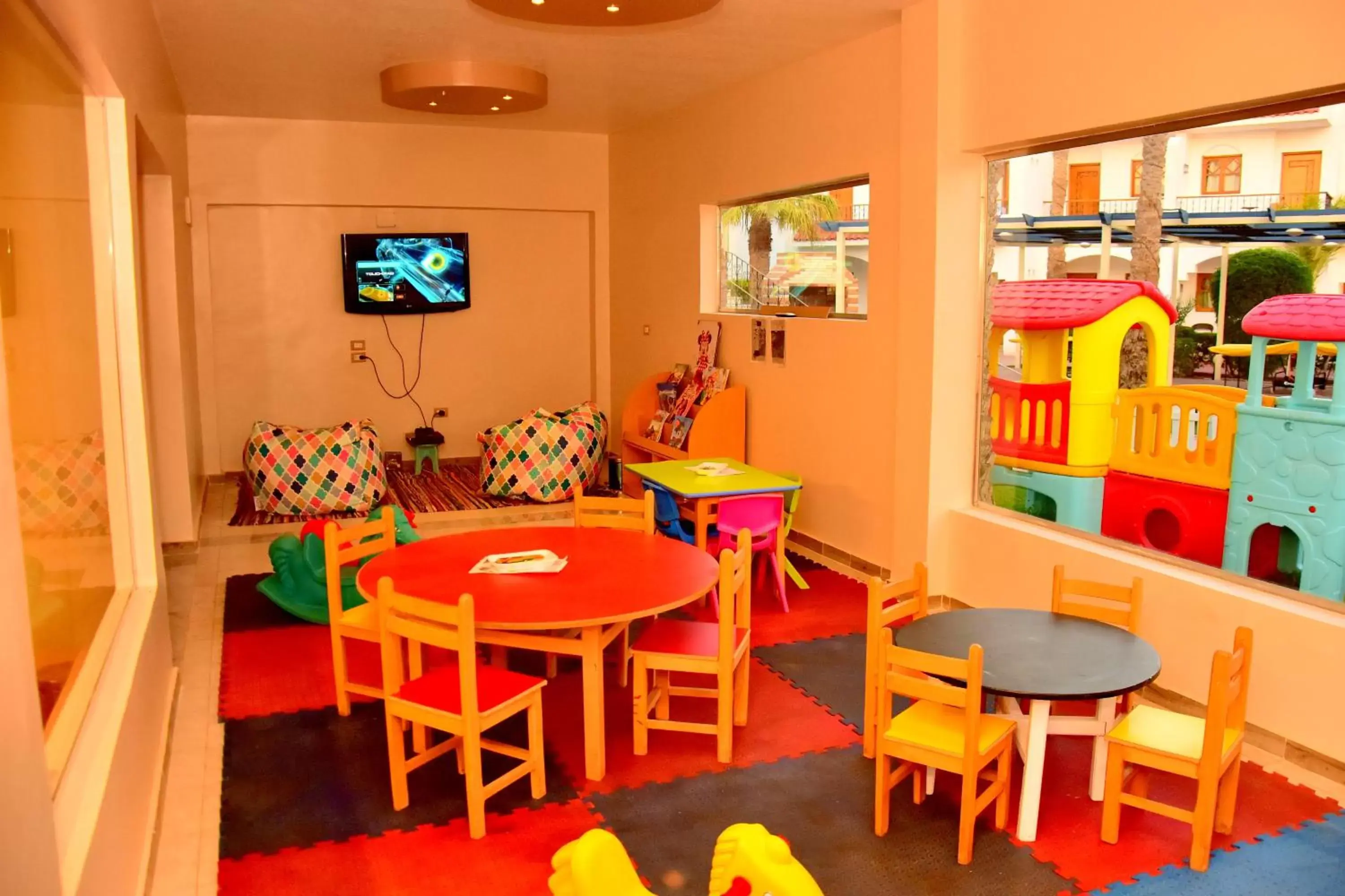 Kids's club, Restaurant/Places to Eat in Dive Inn Resort