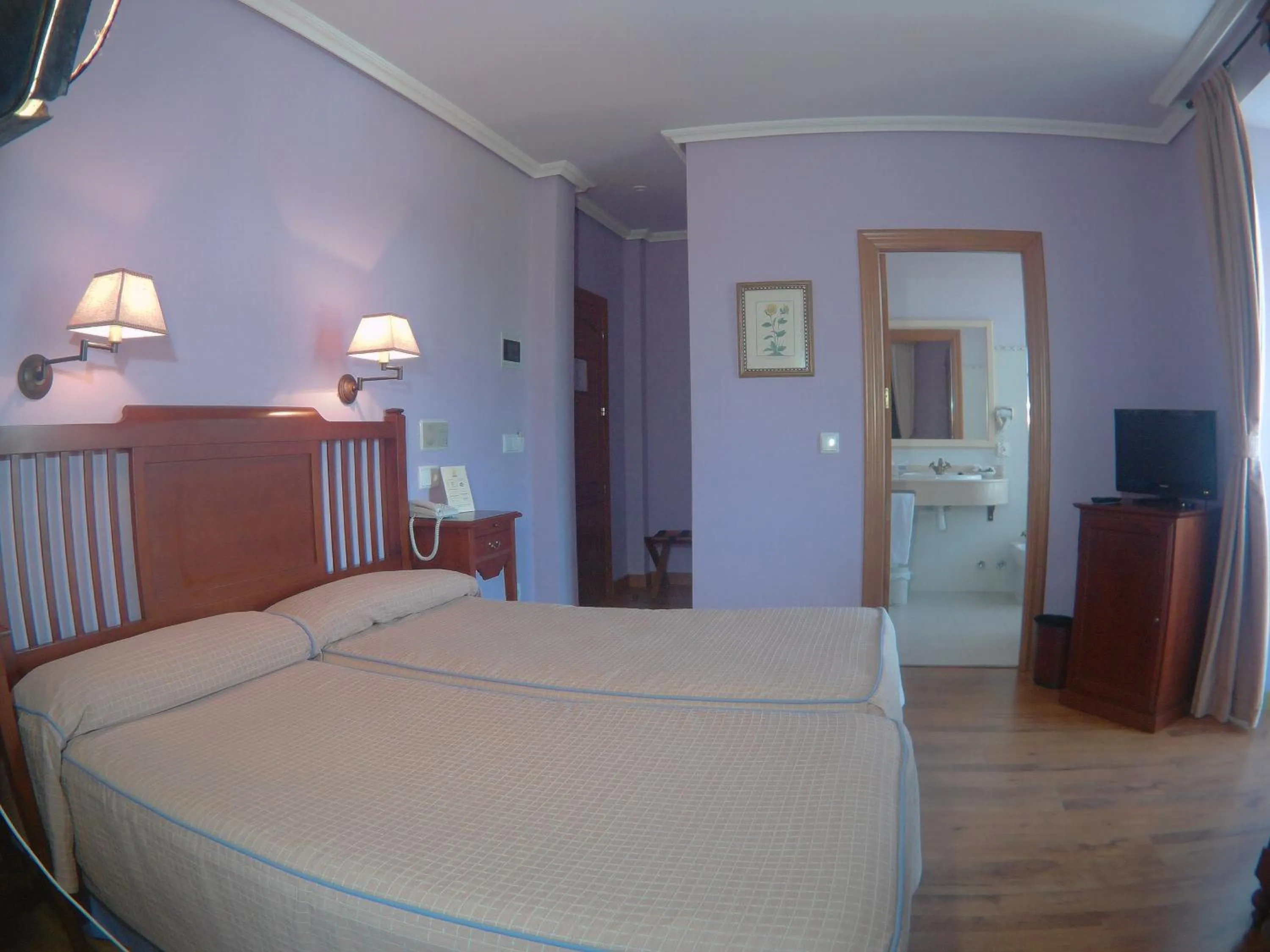 Bed in Silken Spa La Hacienda De Don Juan