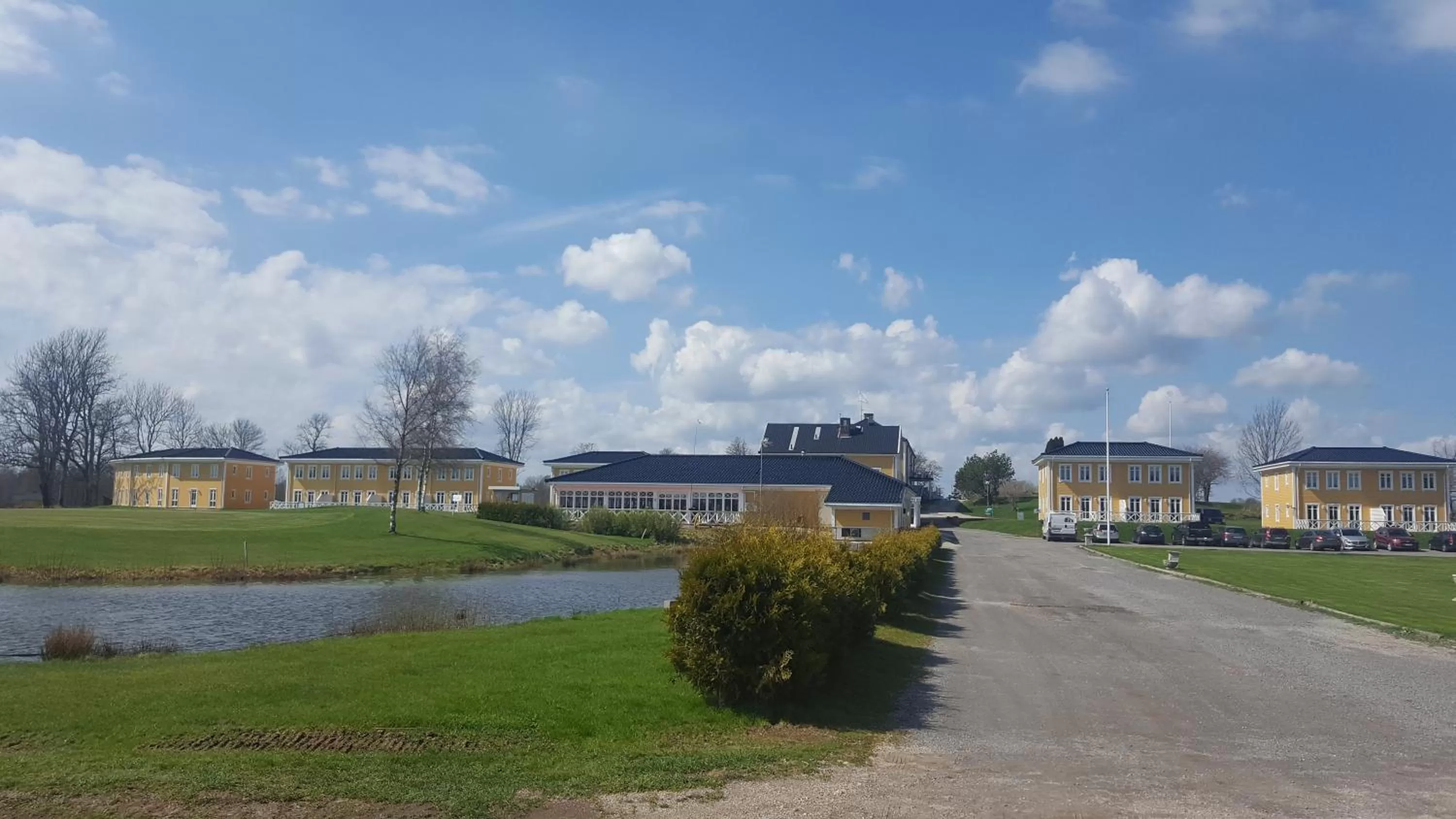 Property building in Melleruds Golfklubb Bed & Breakfast