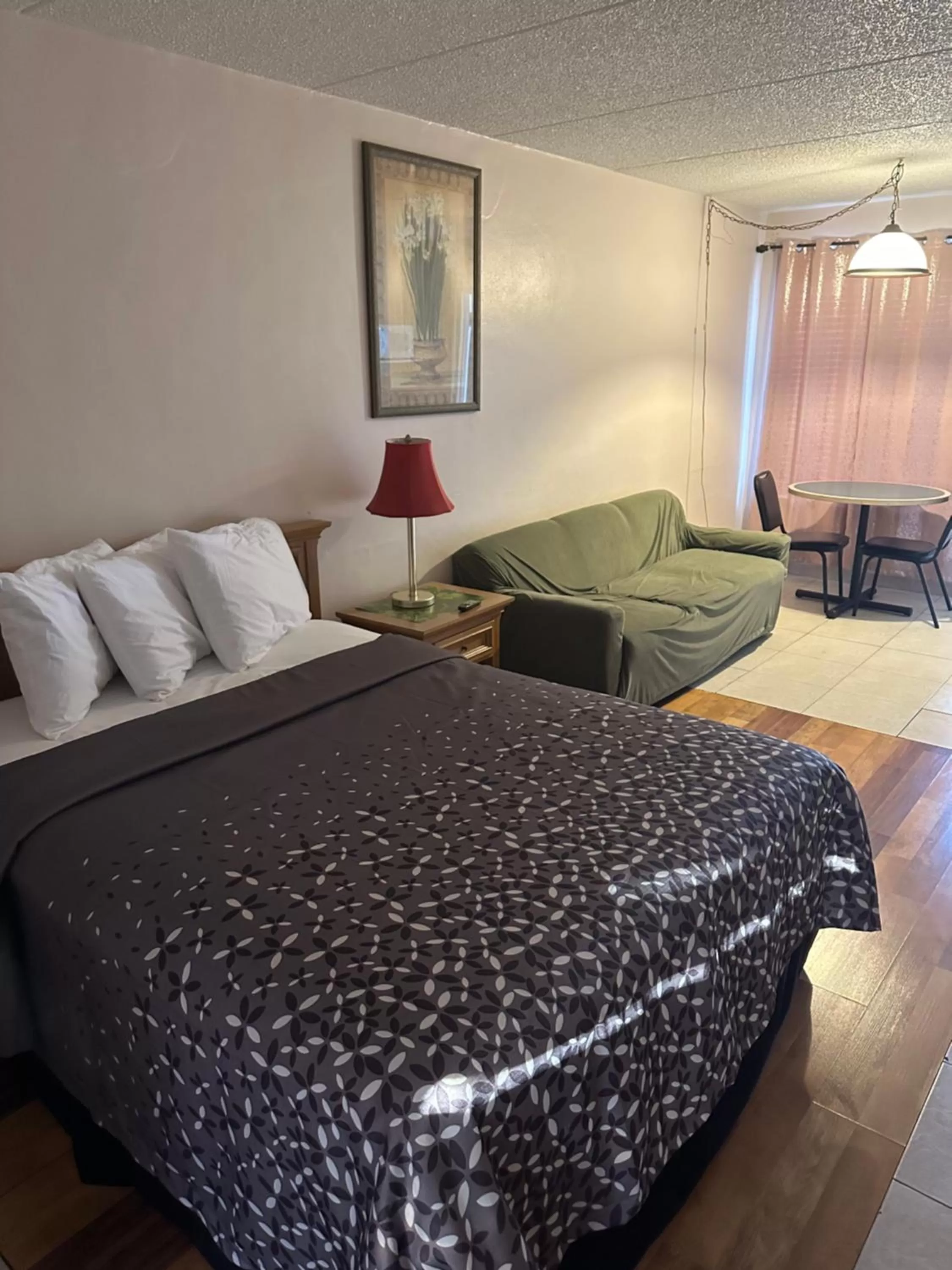 Bed in THE FLORIDIAN INN