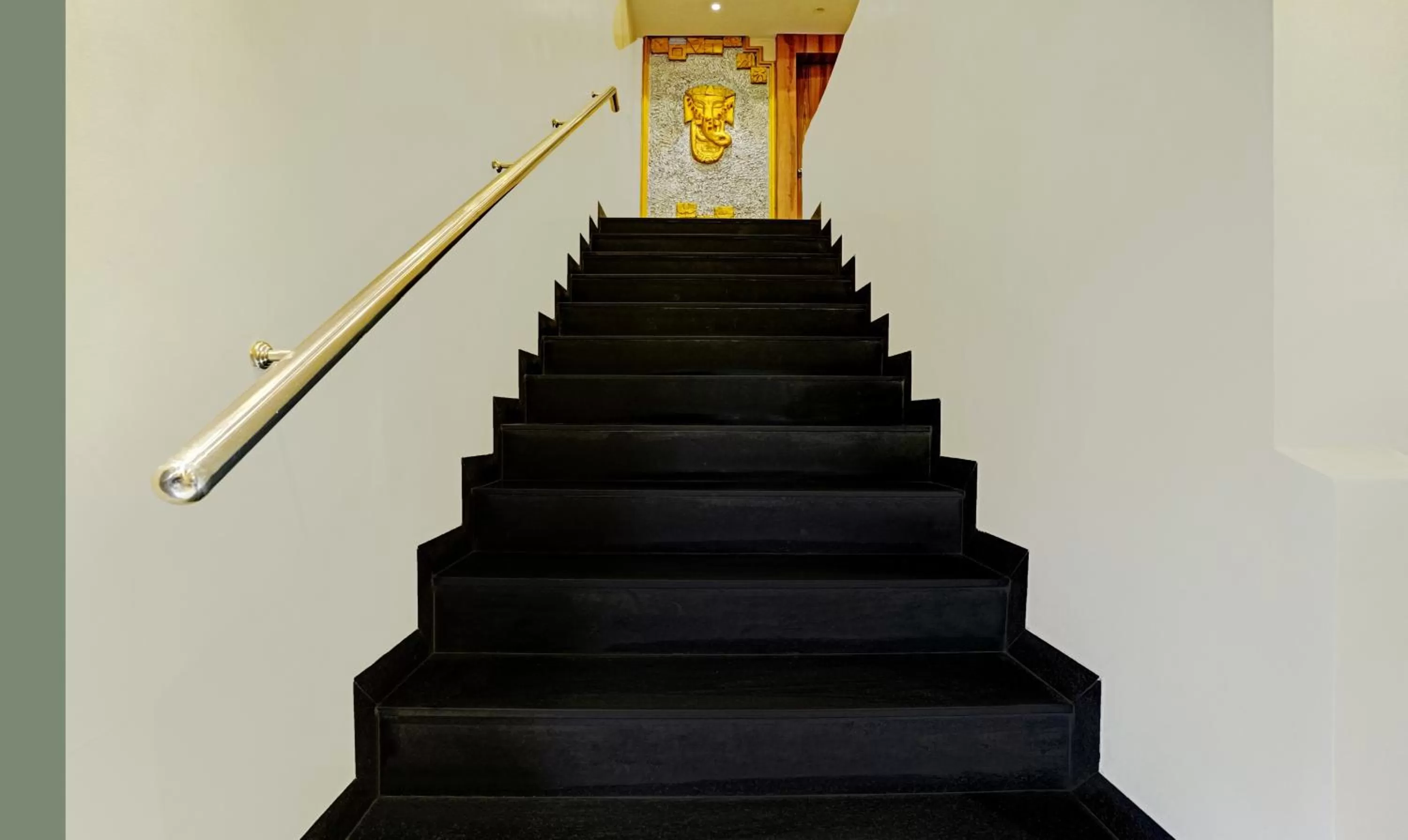 Itsy By Treebo - Radhika Ex