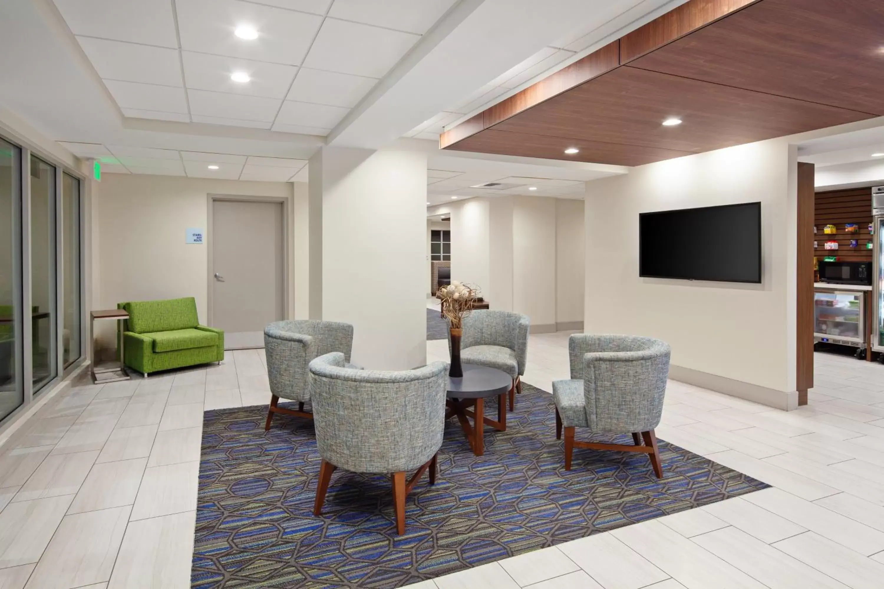Property building, Seating Area in Holiday Inn Express Hotel & Suites San Diego-Escondido, an IHG Hotel