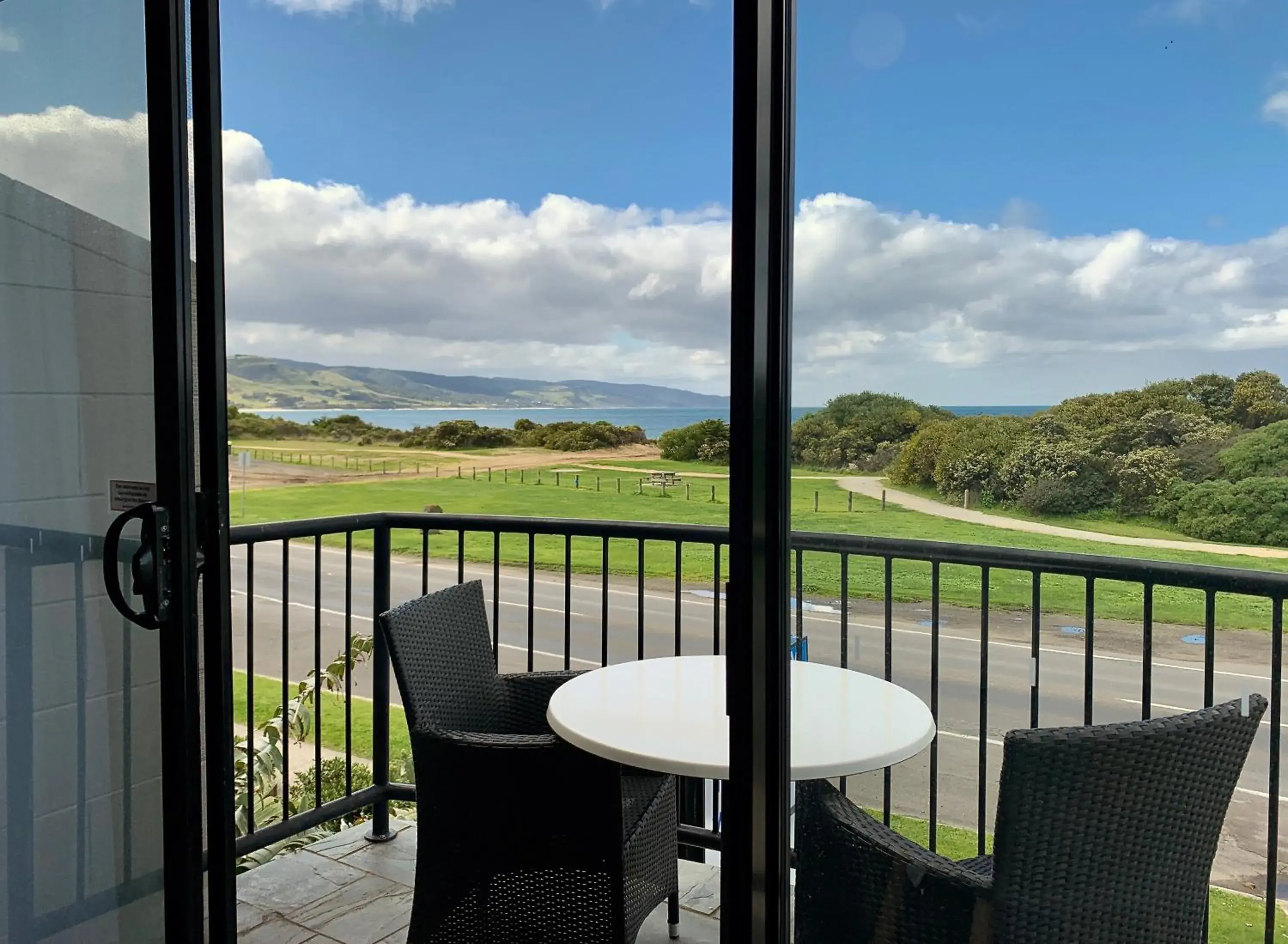 Balcony/Terrace in Apollo Bay Waterfront Motor Inn