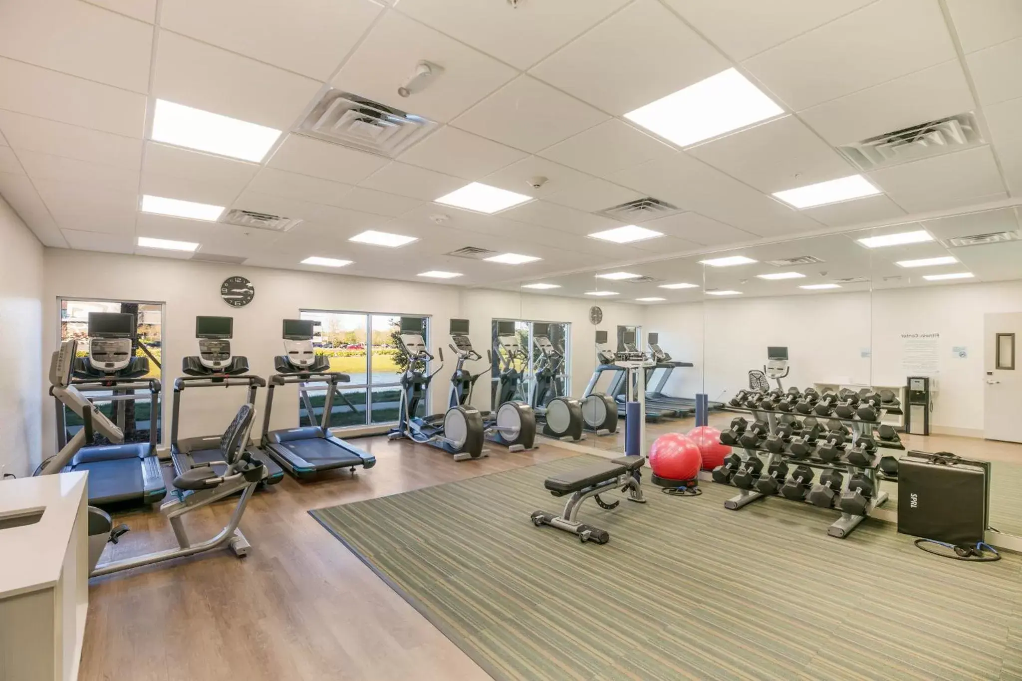 Fitness centre/facilities, Fitness Center/Facilities in Holiday Inn Express & Suites Jacksonville - Town Center, an IHG Hotel