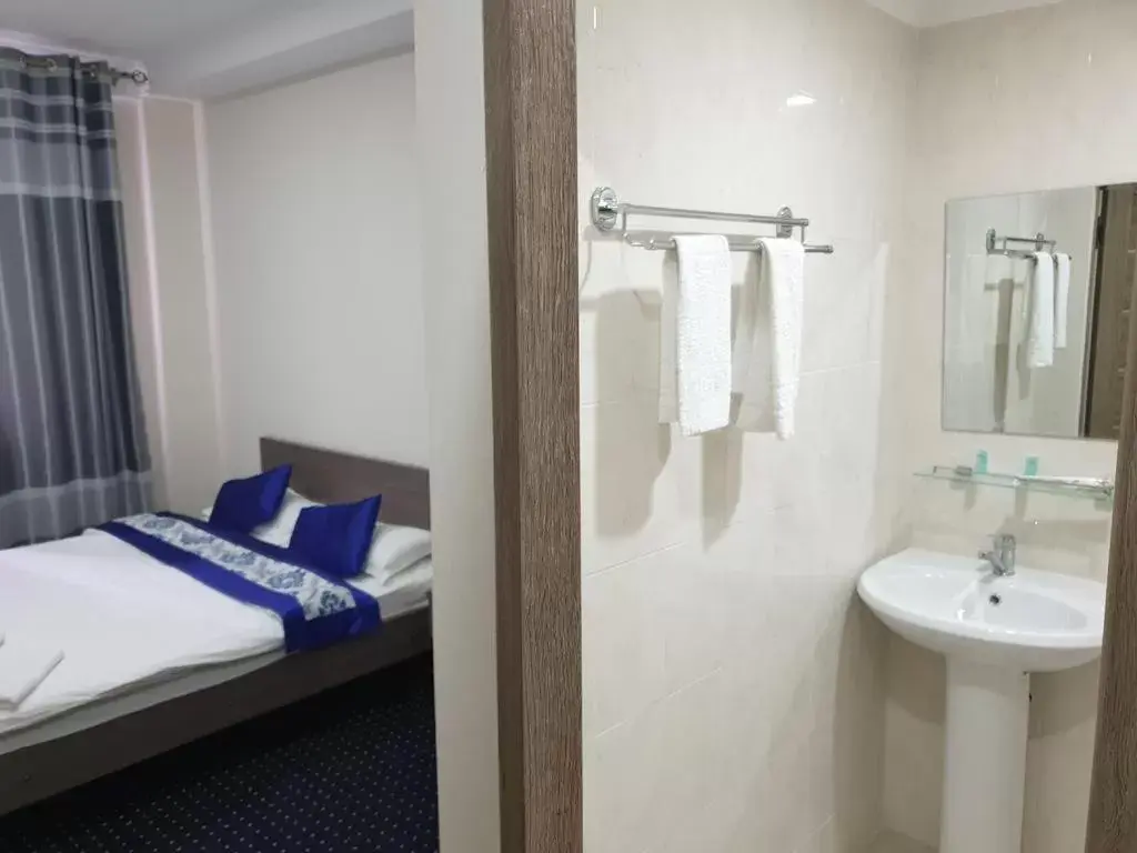 Double Room in DDHotel Double Room in DDHotel