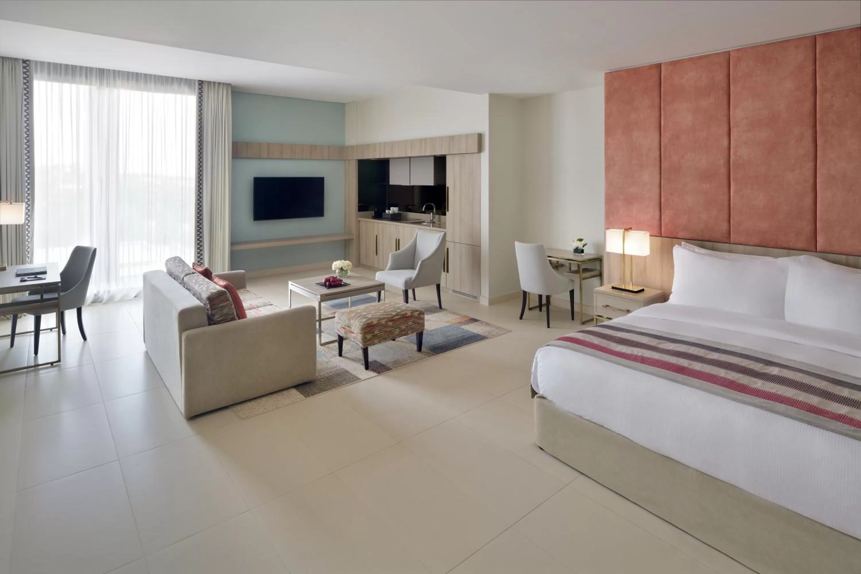 Photo of the whole room, Bed in Mövenpick Hotel Tahlia Jeddah