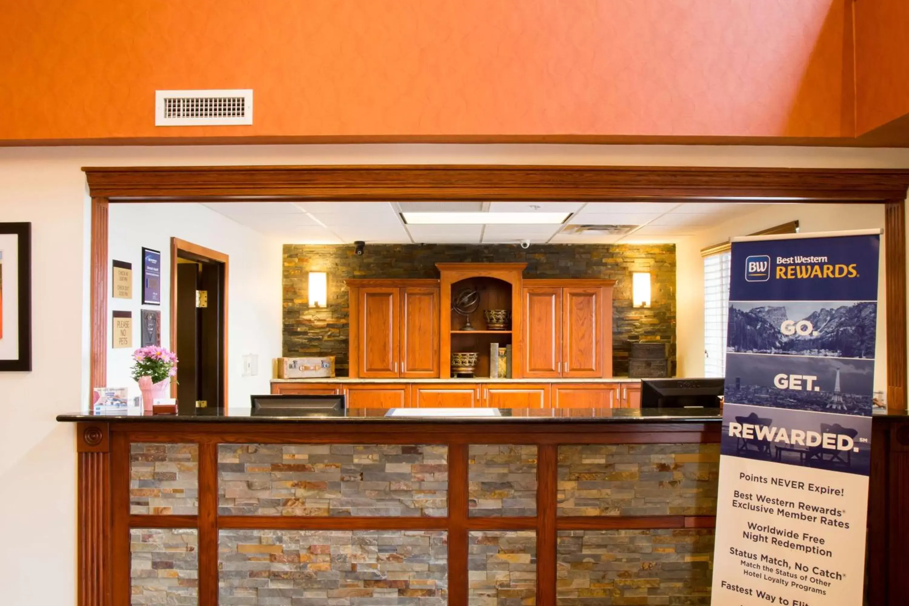 Lobby or reception in Best Western Executive Inn & Suites