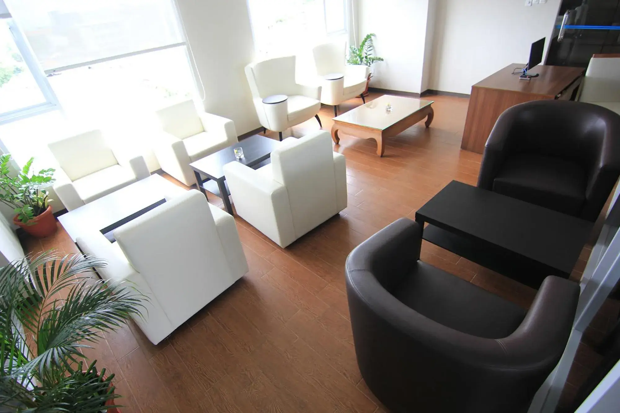 Lounge or bar, Seating Area in Grand Tebu Hotel