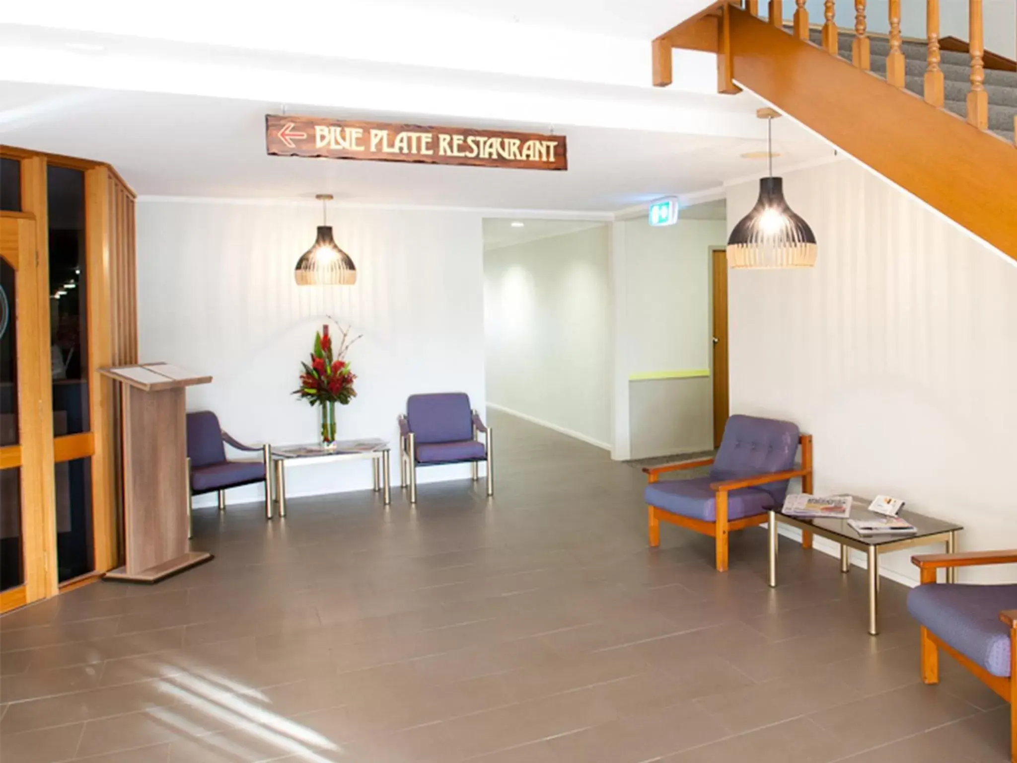 Lobby or reception, Seating Area in Posthouse Motor Lodge