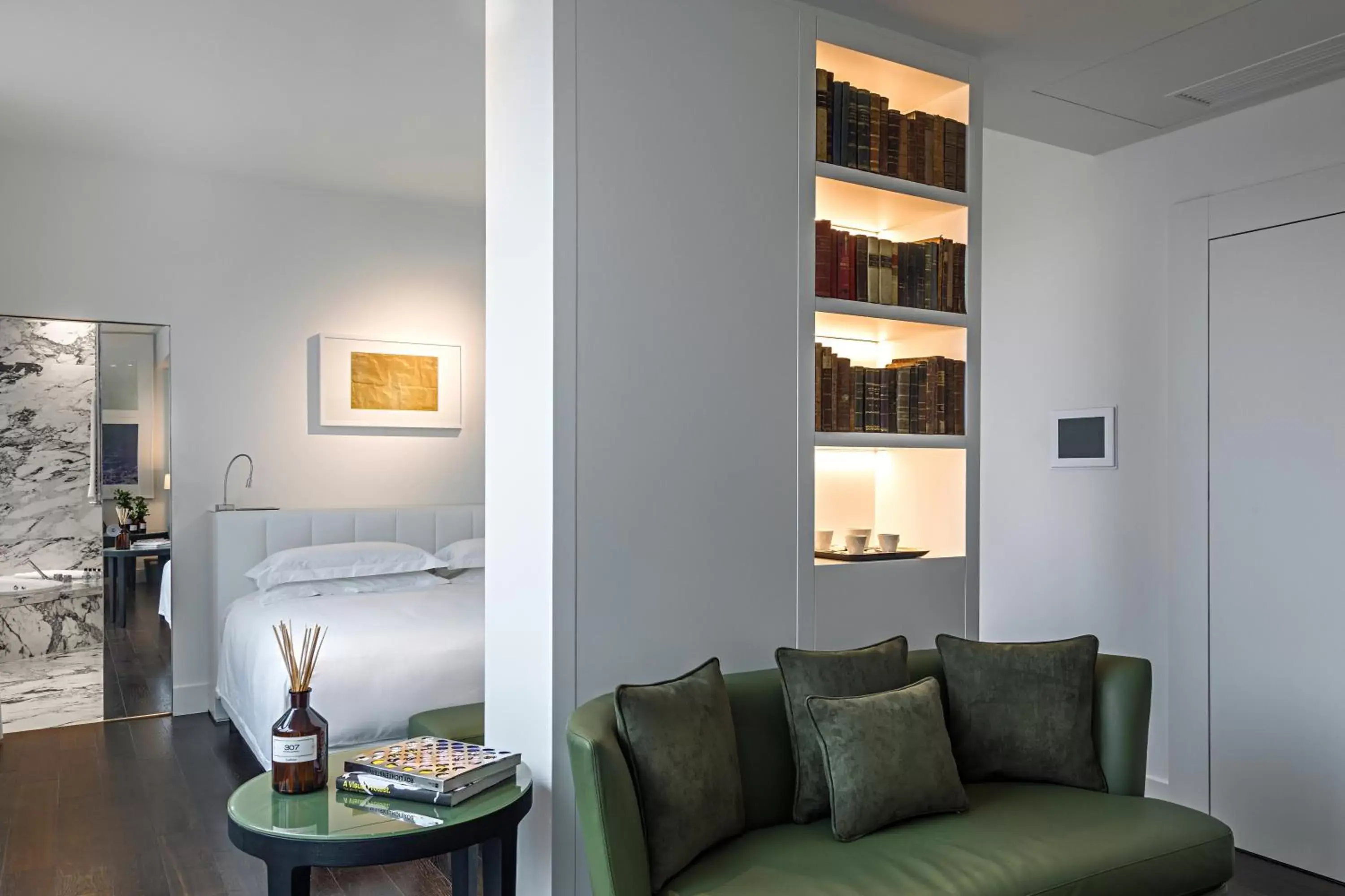 Living room, Seating Area in Magna Pars l'Hotel à Parfum