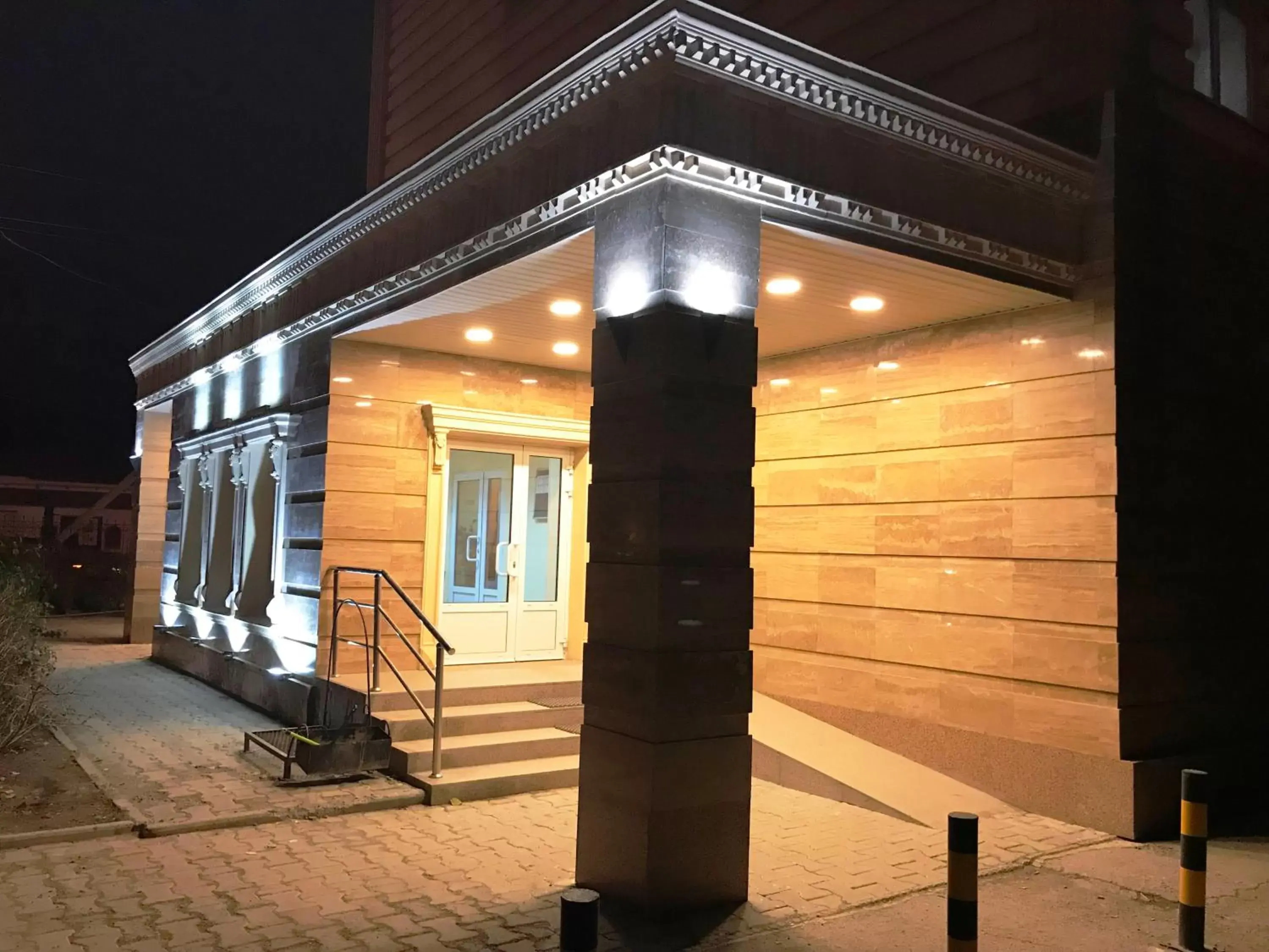 Property building in Tengri Hotel Property building in Tengri Hotel