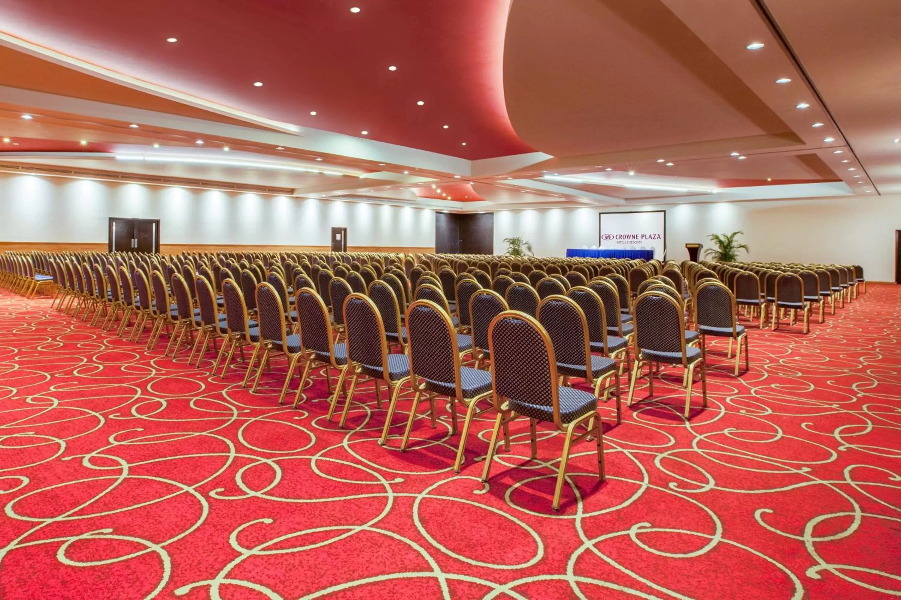 Meeting/conference room in Holiday Inn Tuxpan - Convention Center, an IHG Hotel